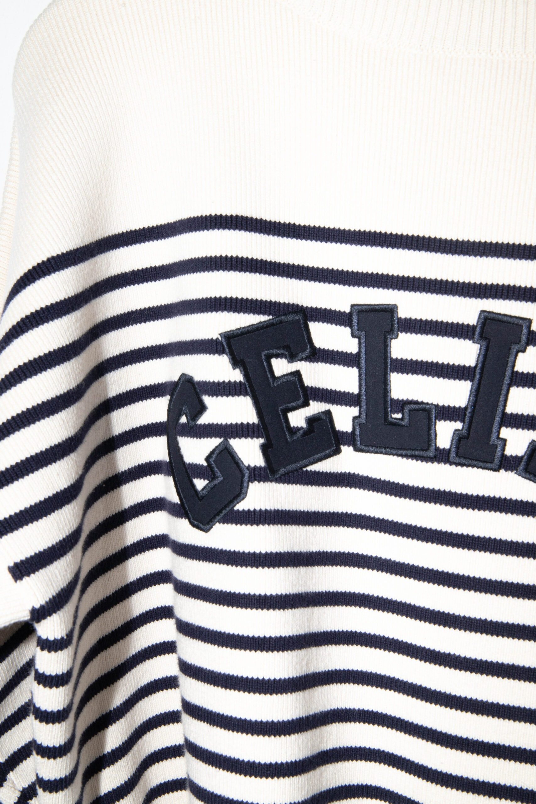 Thumbnail of http://Celine%20Strickpullover%20mit%20Streifen%20in%20Dunkelblau%20und%20Ecru