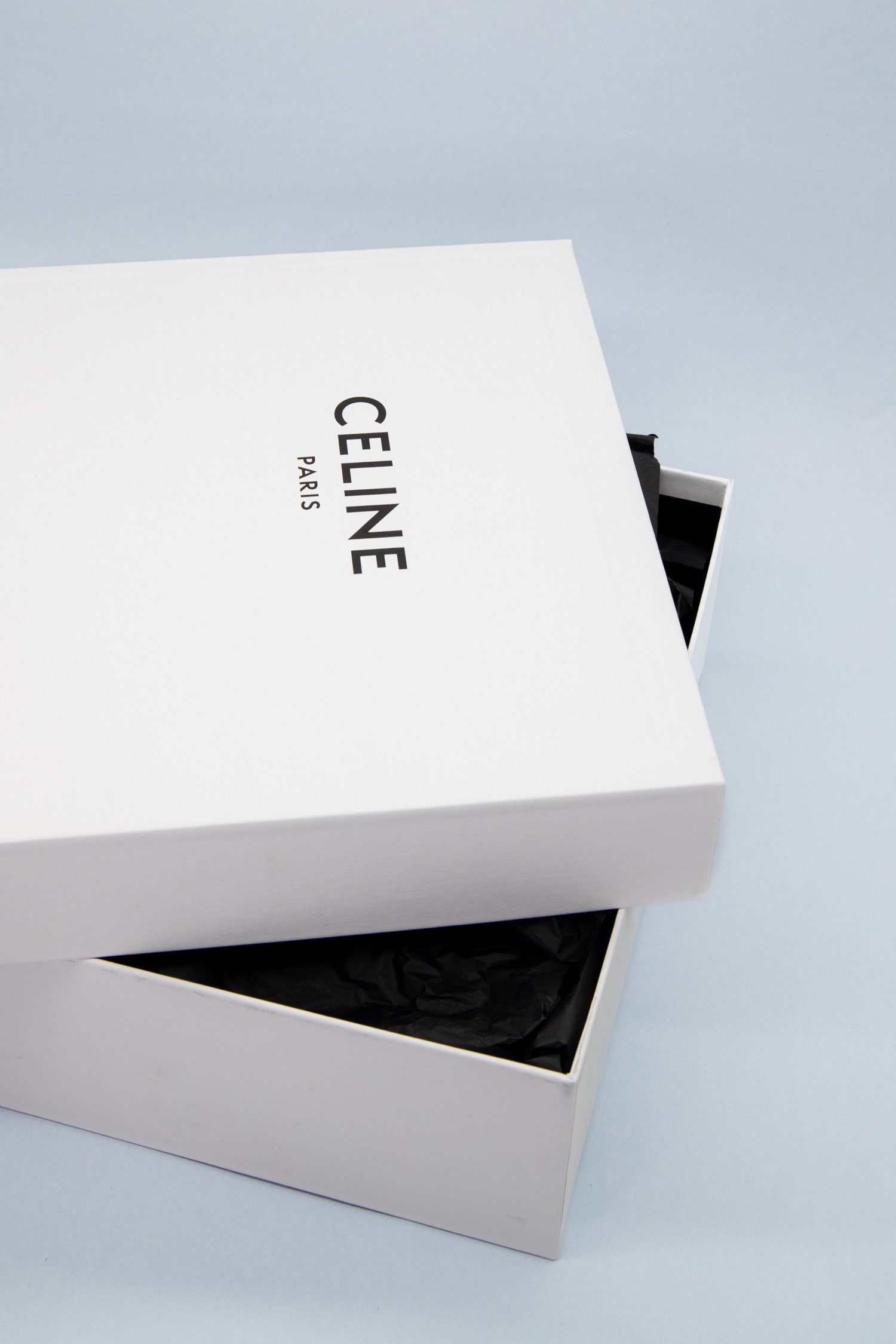 Thumbnail of http://Celine%20CT-07%20Sneaker%20in%20Weiß