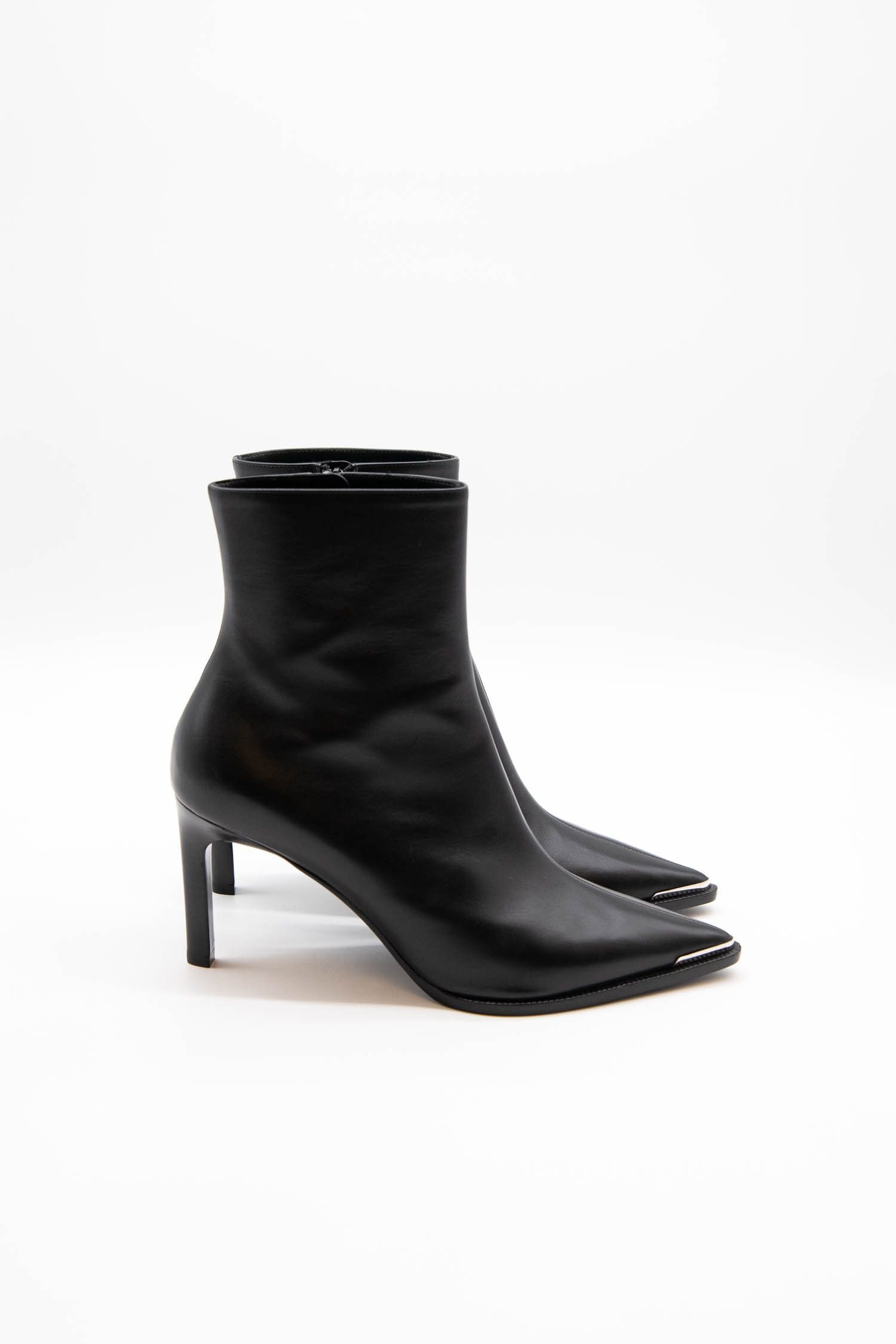 Thumbnail of http://Celine%20Verneuil%20Stiefelette%20in%20Metallzehenkappe%20in%20Schwarz