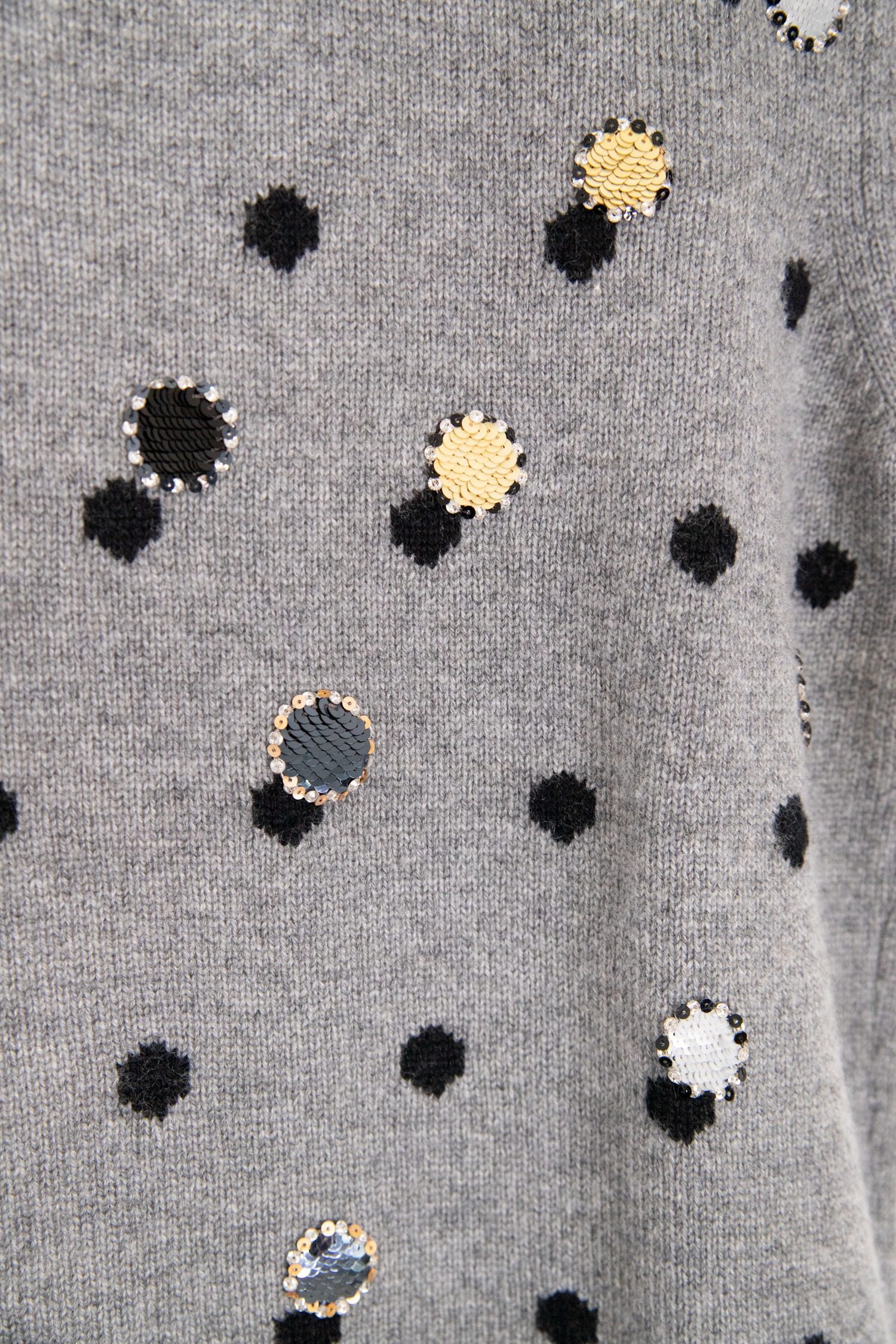 Thumbnail of http://Chanel%20Strickpullover%20mit%20kurzen%20Ärmeln%20und%20Pailletten%20in%20Grau