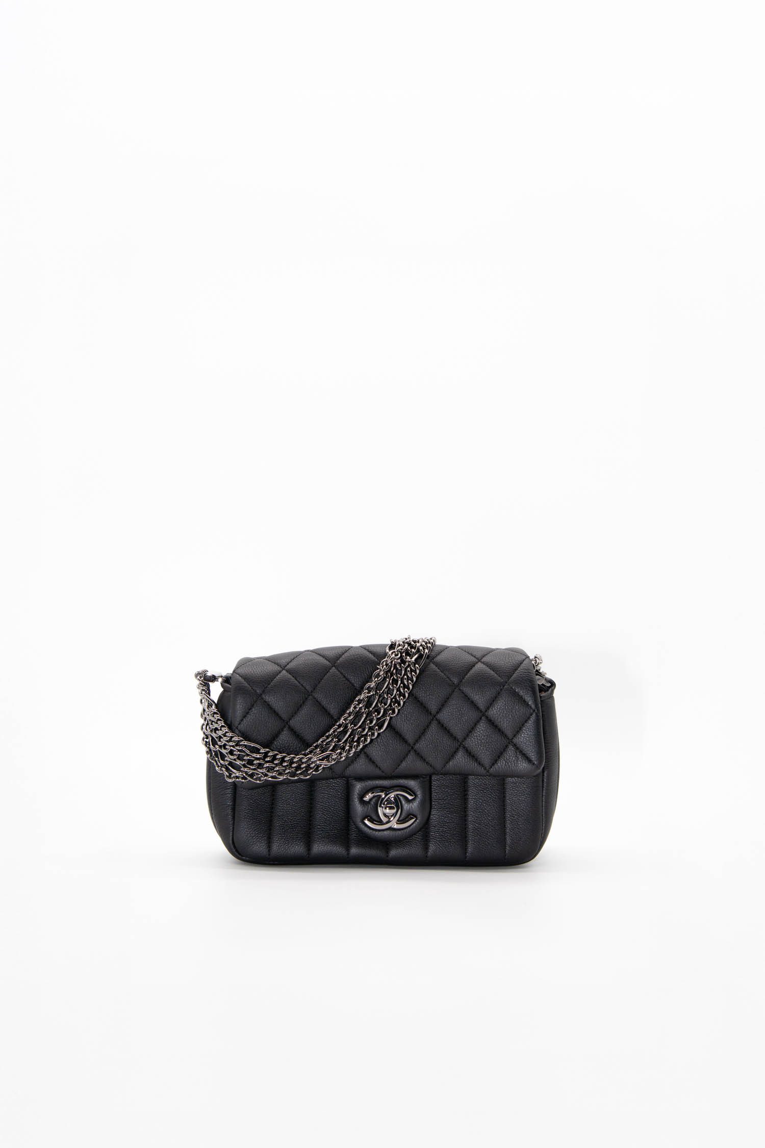 Chanel "Timeless" Schultertasche in Schwarz