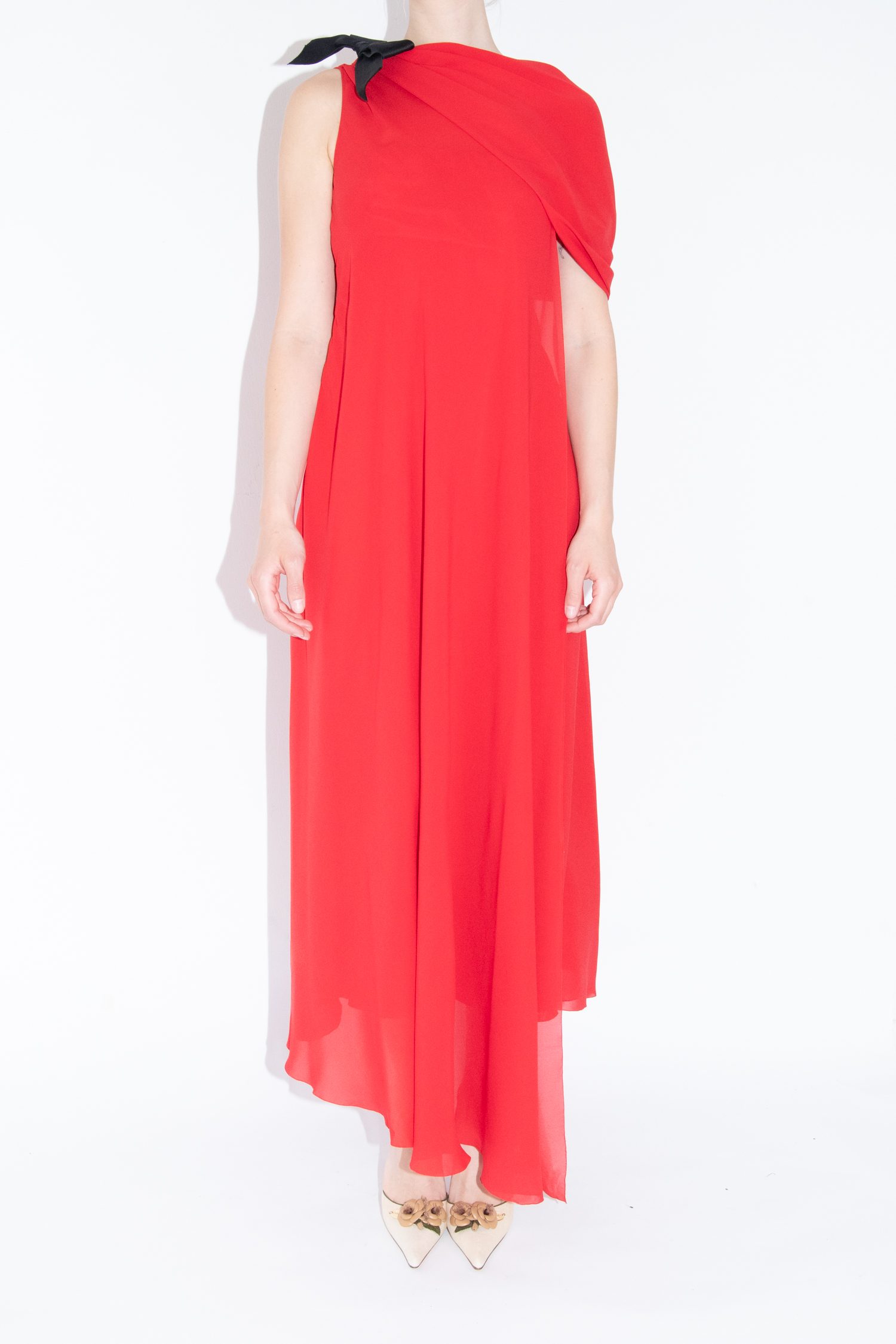 Chanel One-Shoulder Maxikleid in Rot