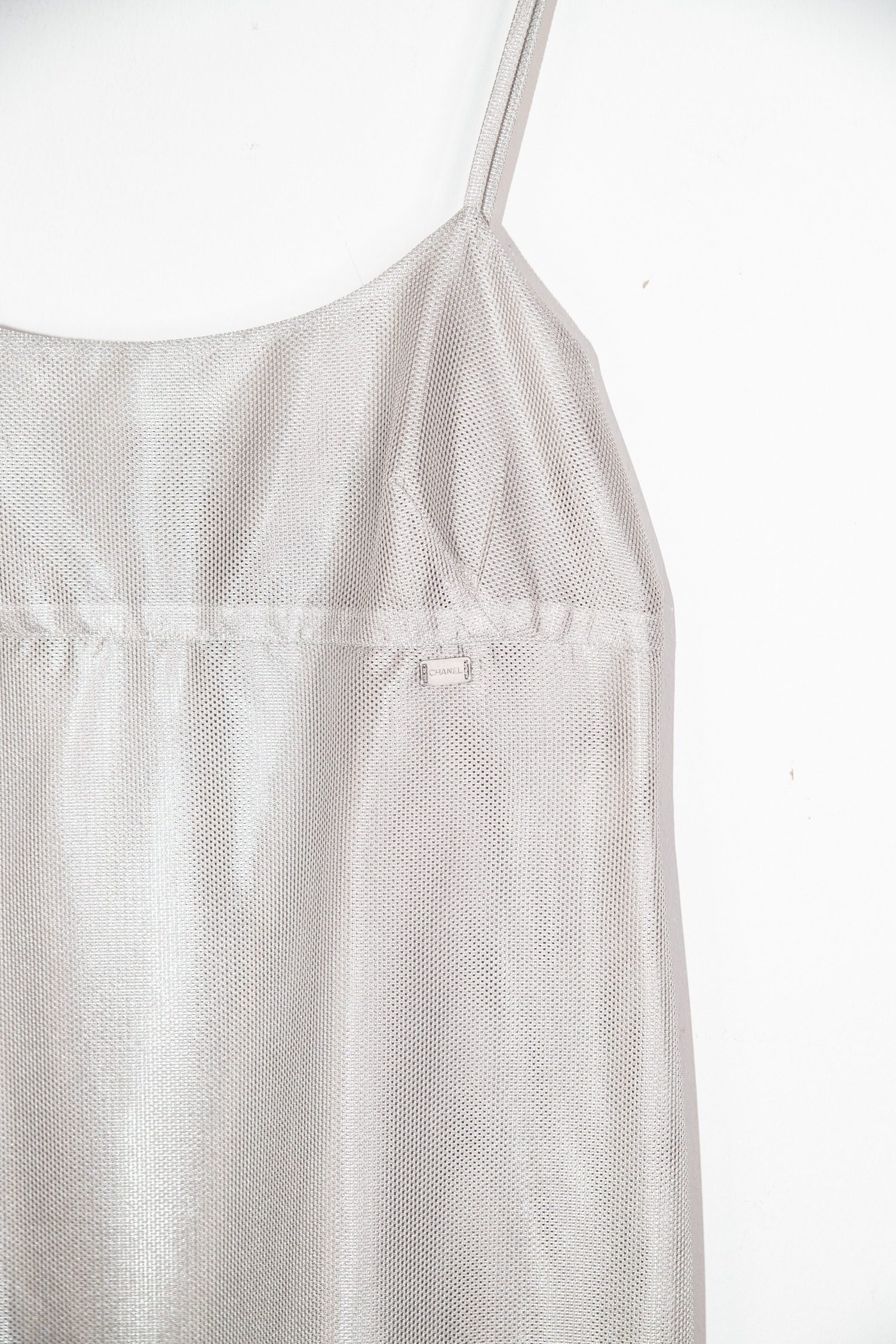 Thumbnail of http://Chanel%20Trägerkleid%20in%20Hellgrau