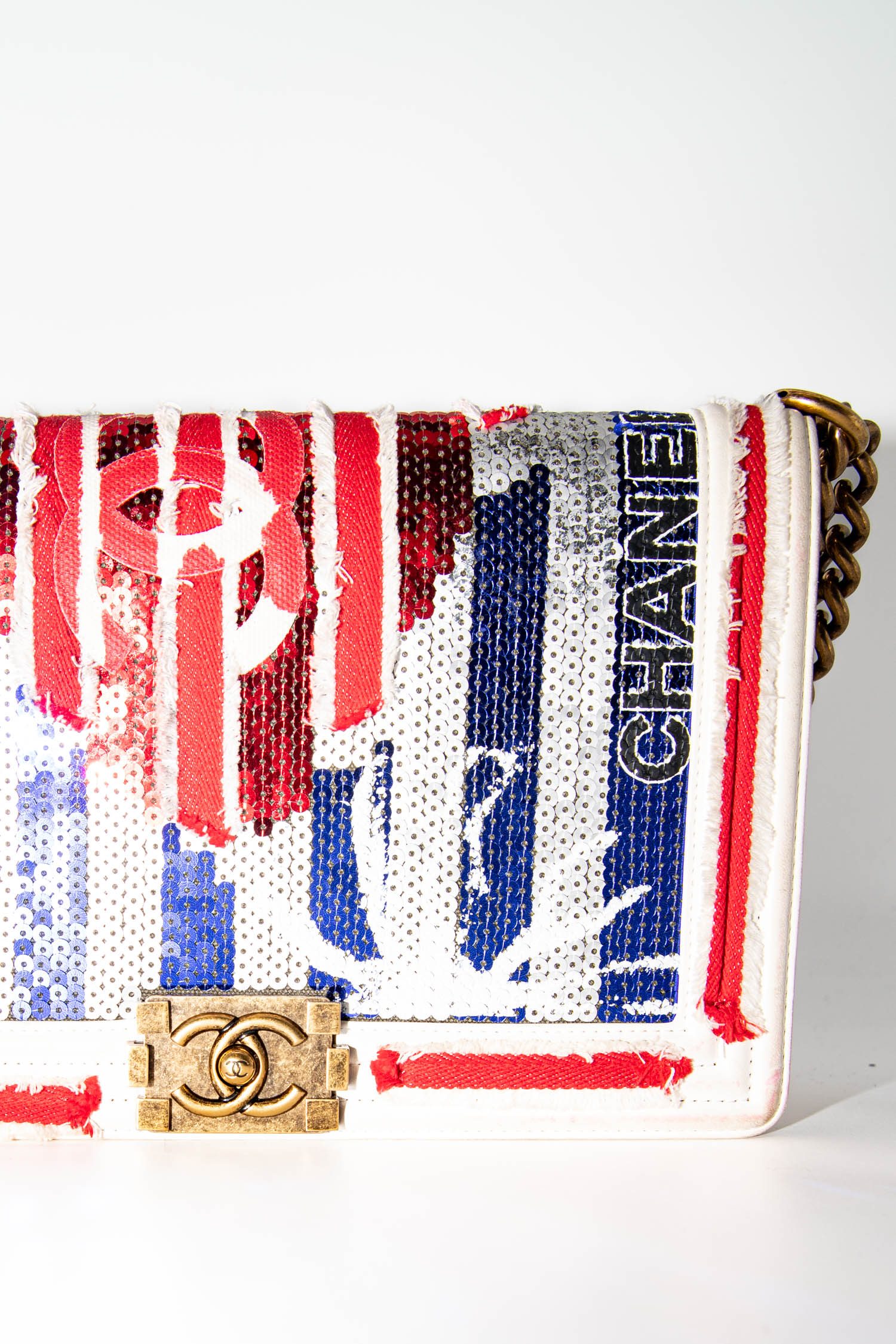 Chanel "Boy" Umhängetasche mit Kuba - Motiv