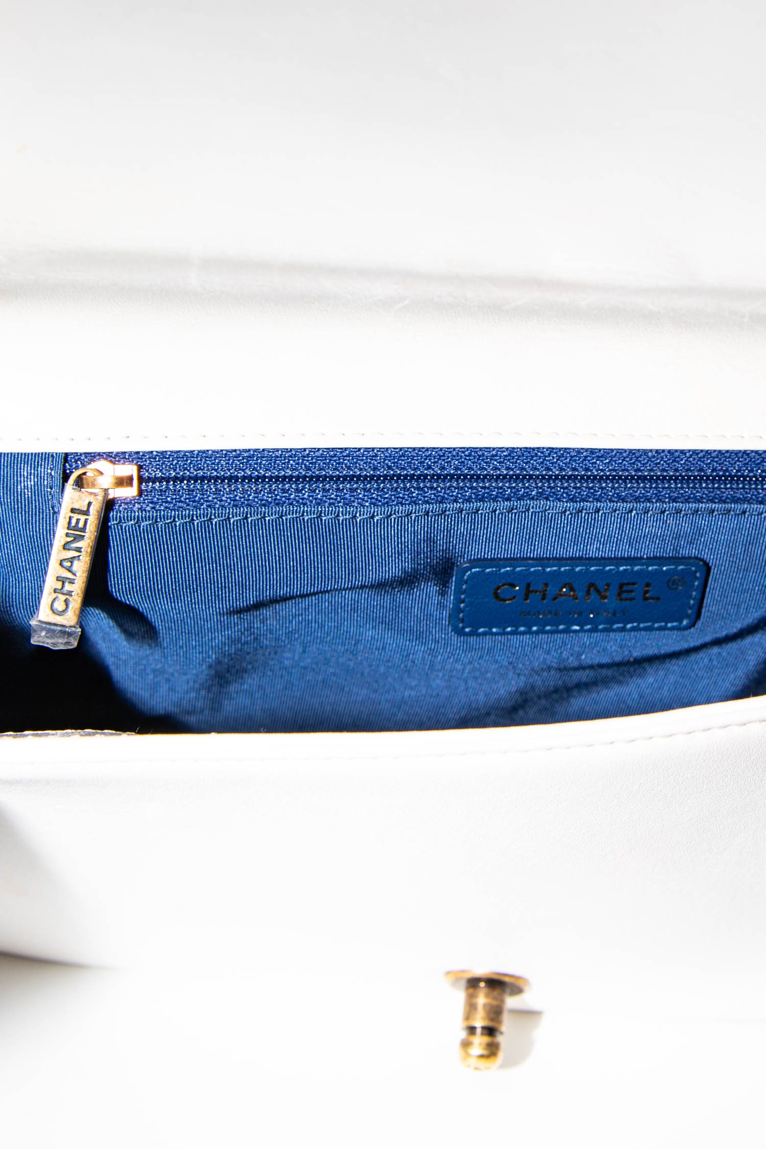 Chanel "Boy" Umhängetasche mit Kuba - Motiv