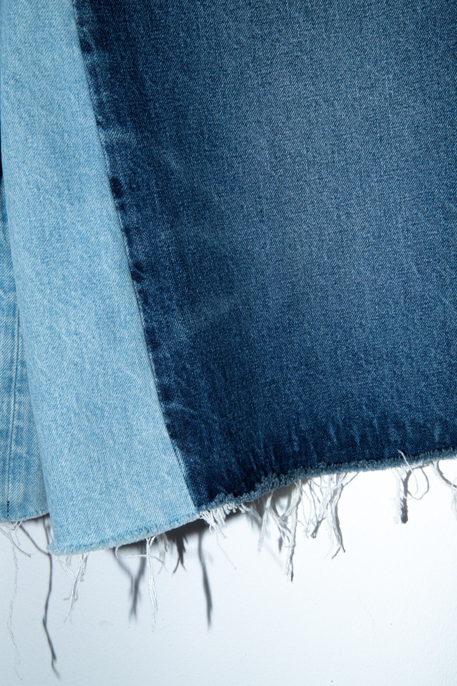 Thumbnail of http://Chloé%20Jeans-Shorts%20im%20Patchwork-Look%20in%20Blau