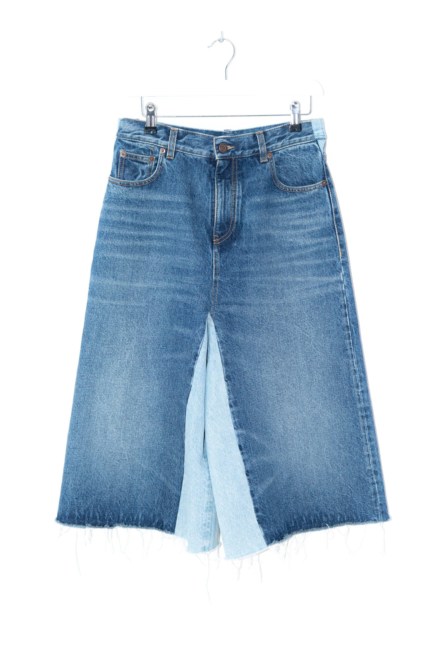Thumbnail of http://Chloé%20Jeans-Shorts%20im%20Patchwork-Look%20in%20Blau