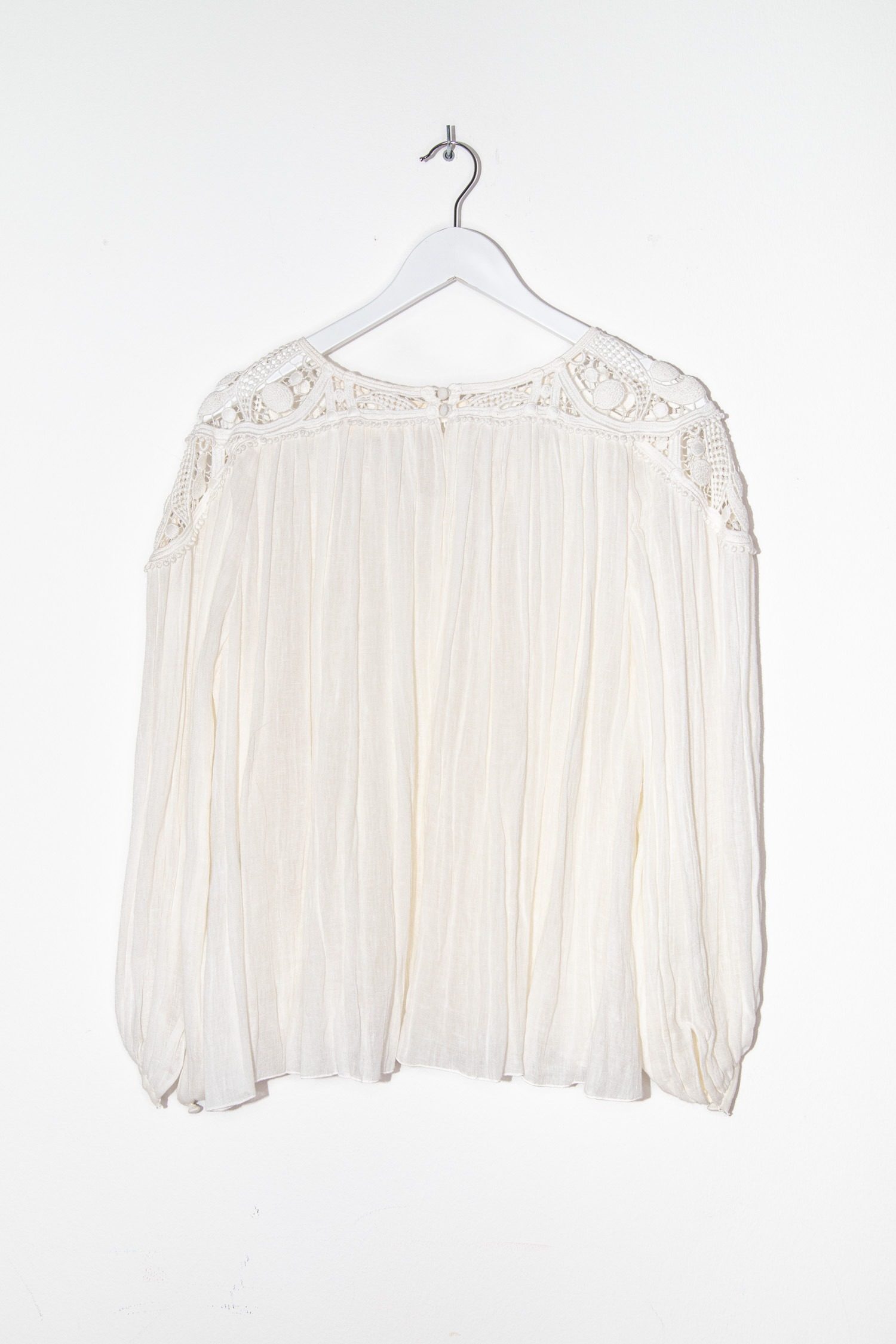 Thumbnail of http://Chloé%20Set%20aus%20Bluse%20und%20Rock%20in%20Cremeweiß