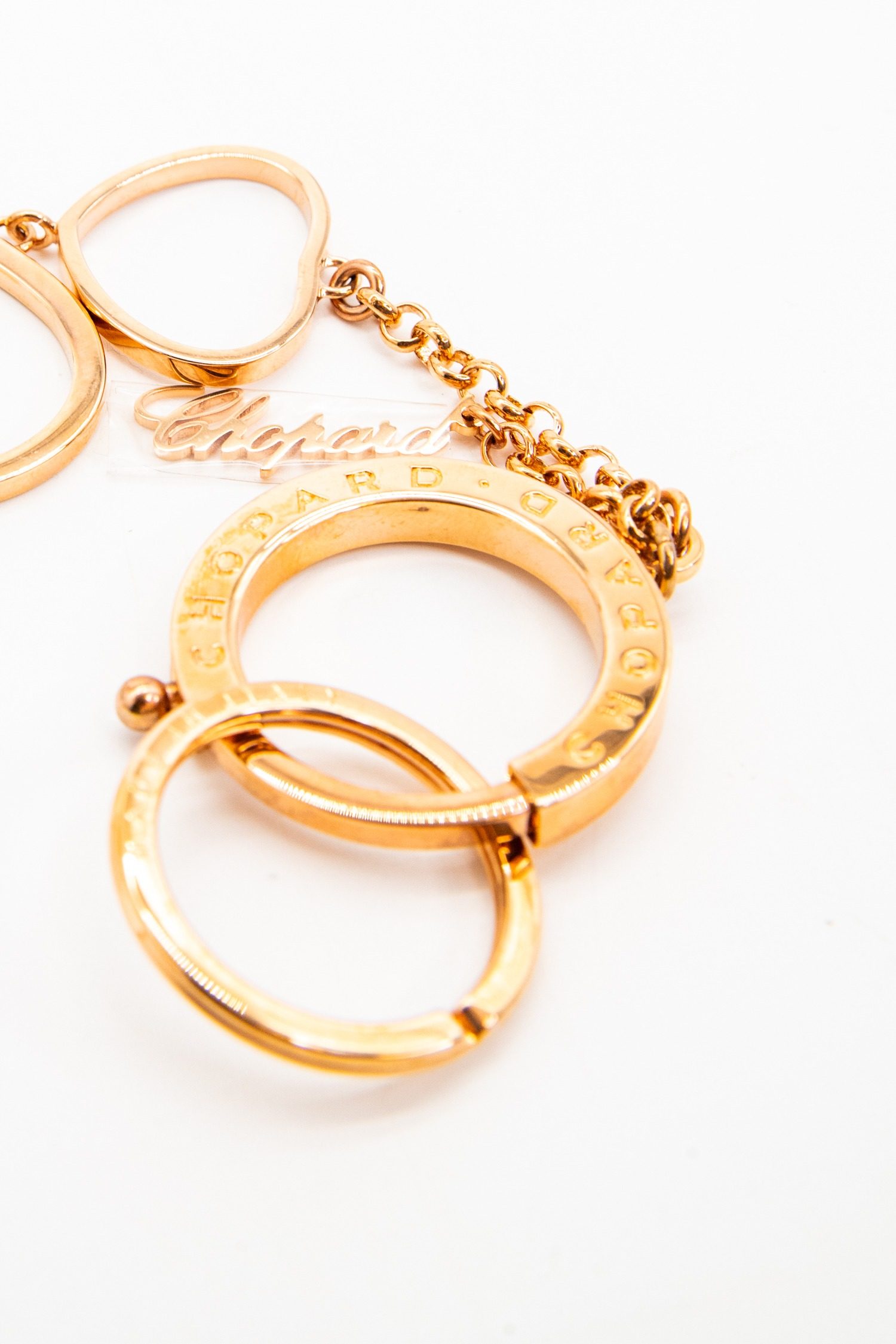 Thumbnail of http://Chopard%20Taschenanhänger%20in%20Gold