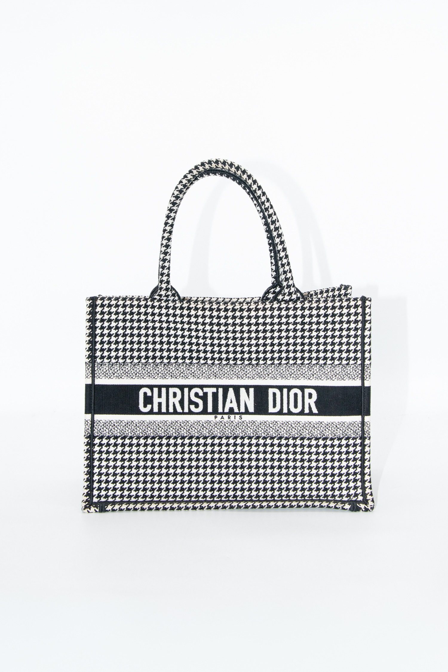 Thumbnail of http://Christian%20Dior%20Book%20Medium%20Tote%20Bag%20Shopper%20mit%20Hahnentrittmuster