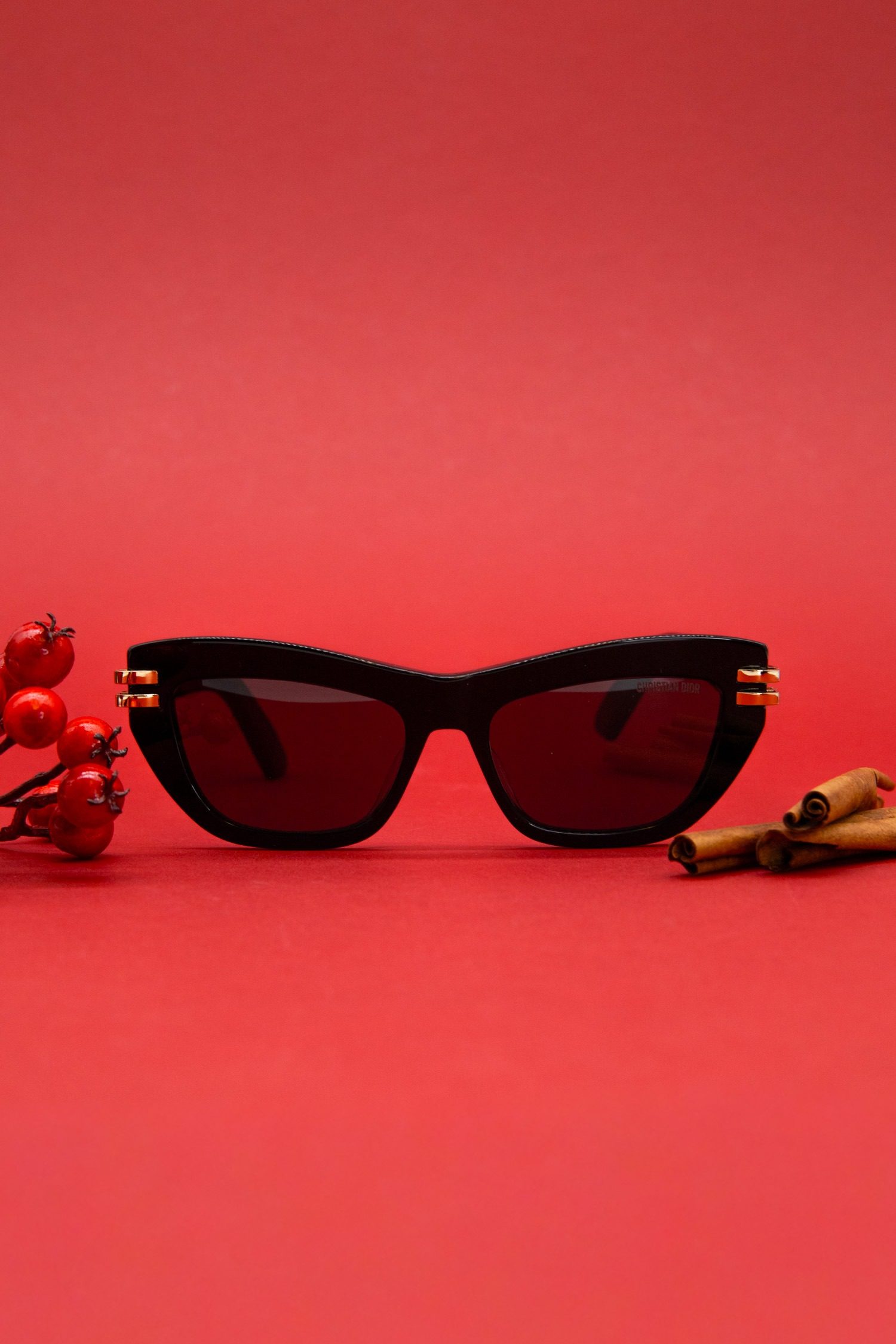 Thumbnail of http://Dior%20CDior%20Sonnenbrille%20in%20Schwarz