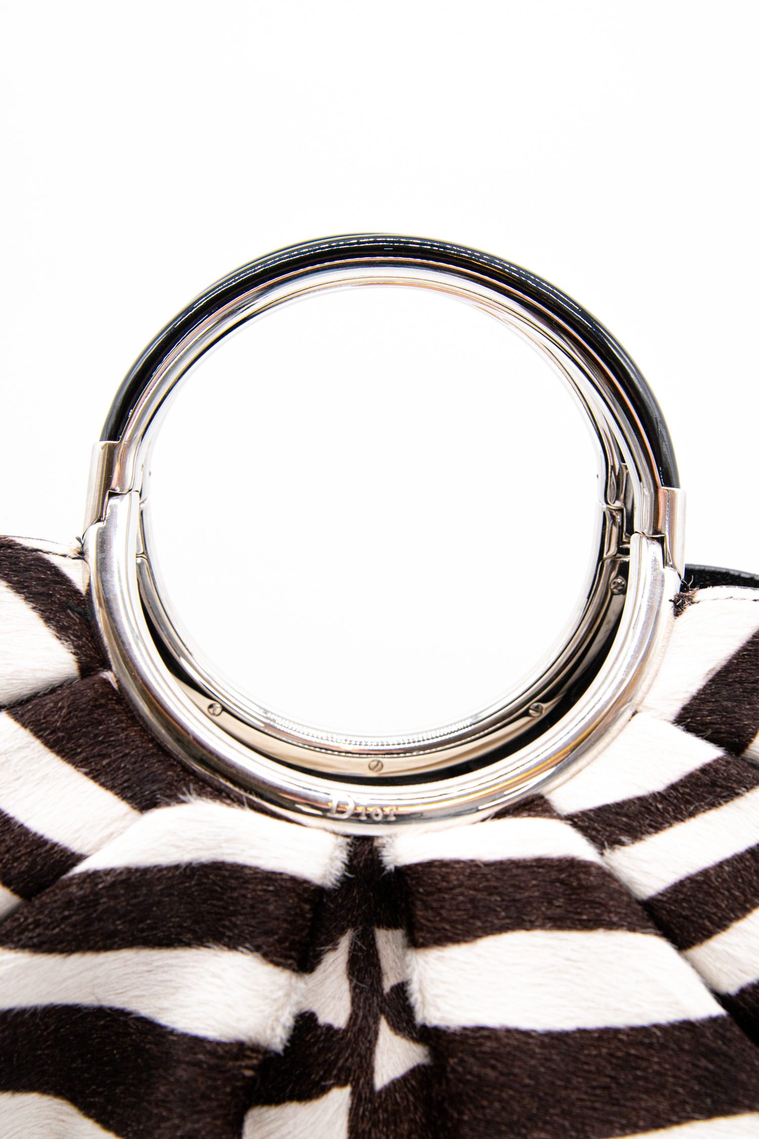 Thumbnail of http://Dior%20Handtasche%20mit%20Pochette%20im%20Animal-Look