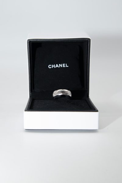 coco-chanell-accessoires-schmuck-ring-weissgold-gold-silber