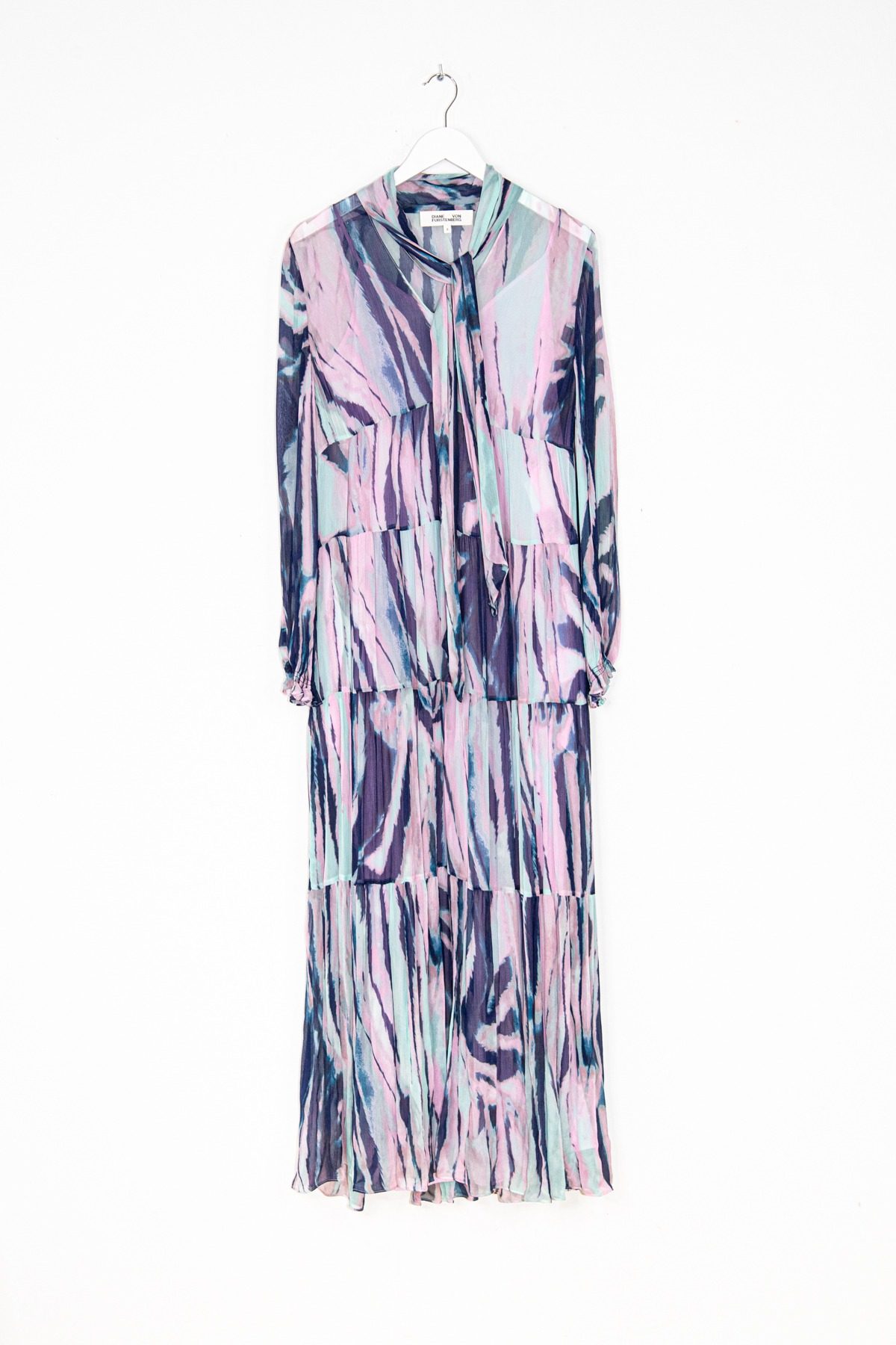 Thumbnail of http://Diane%20von%20Furstenberg%20Midikleid%20mit%20Batikmuster%20in%20Bunt