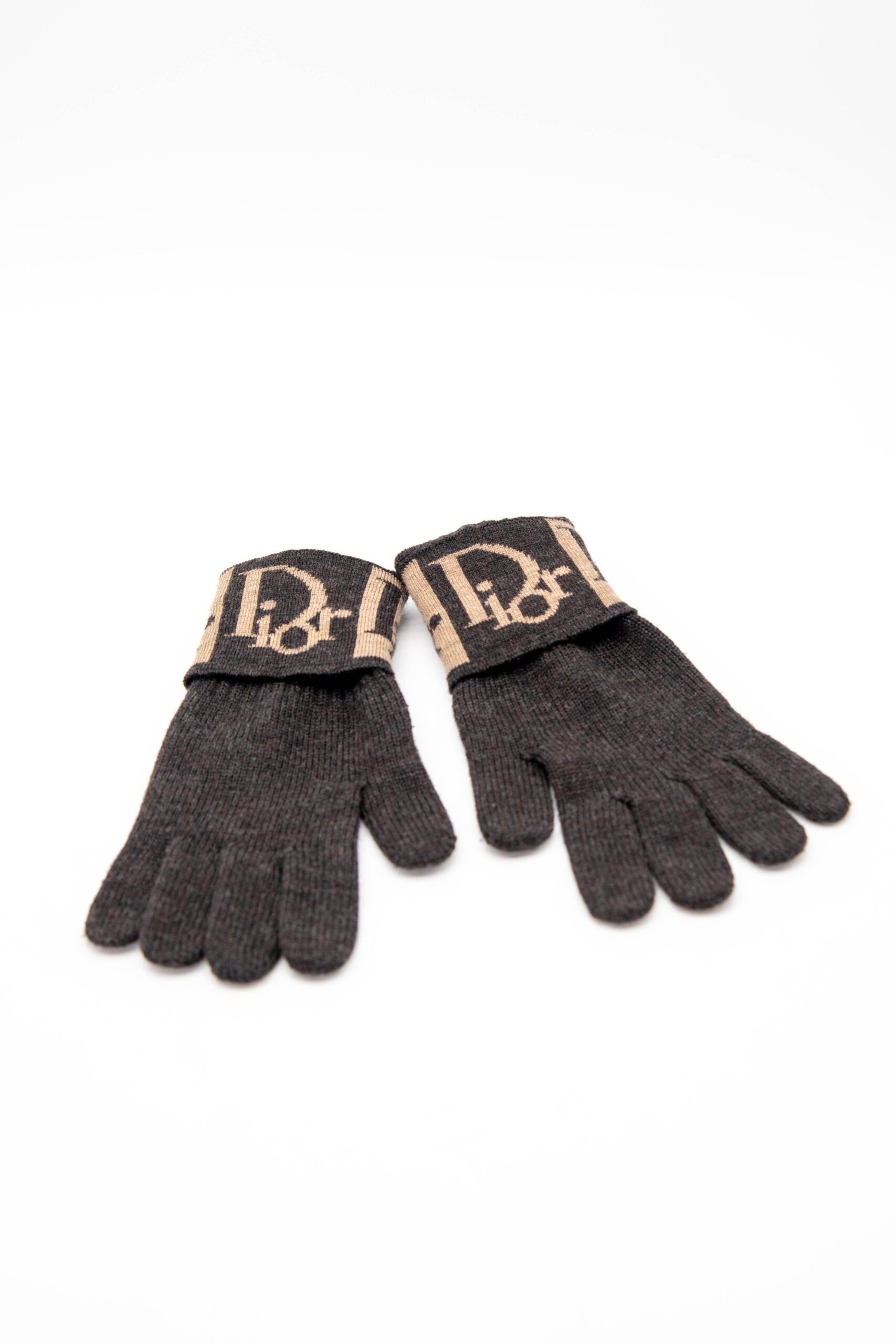 Thumbnail of http://Dior%20Wollhandschuhe%20in%20Dunkelbraun%20und%20Beige