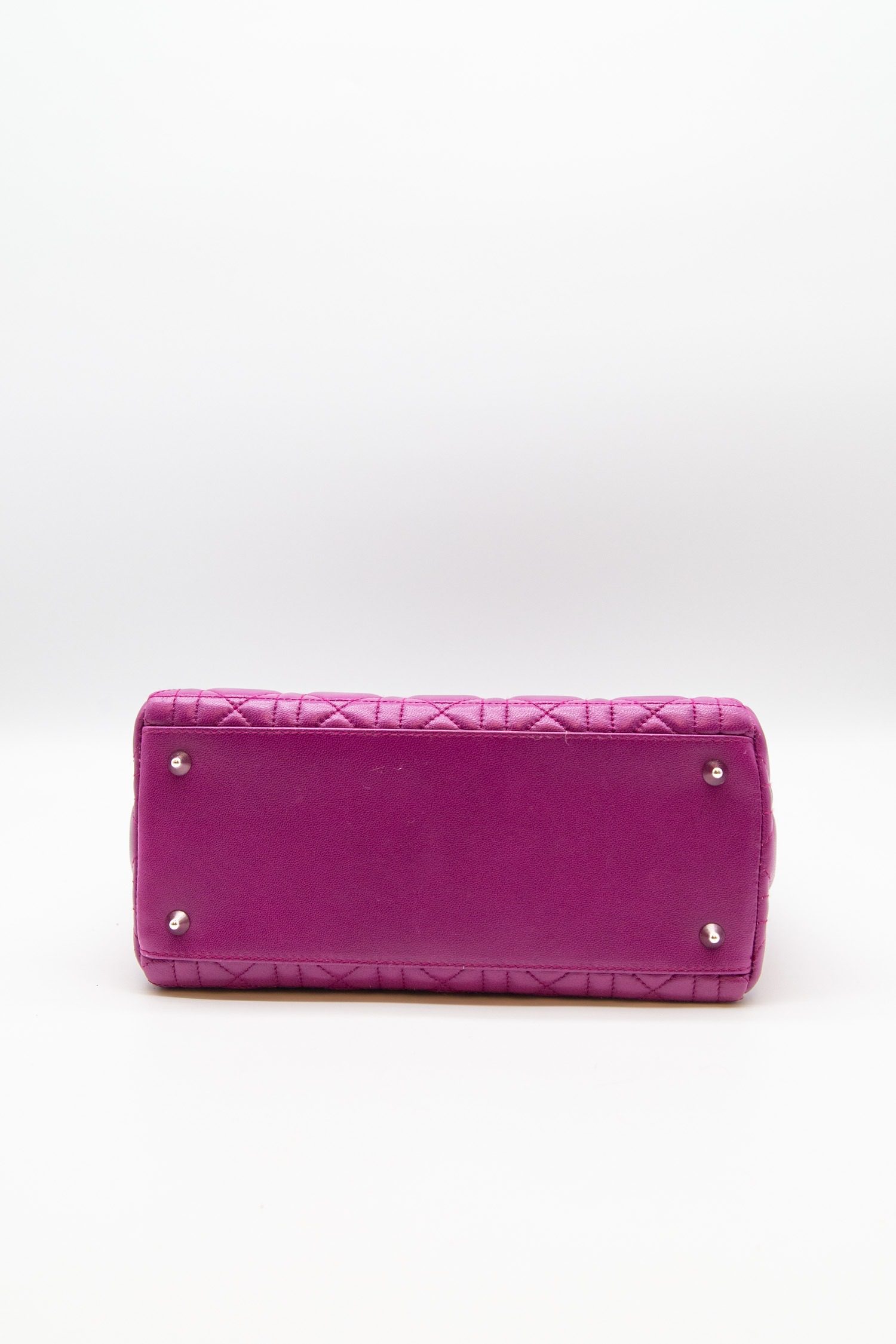 Thumbnail of http://Dior%20Lady%20Dior%20Handtasche%20in%20Lila