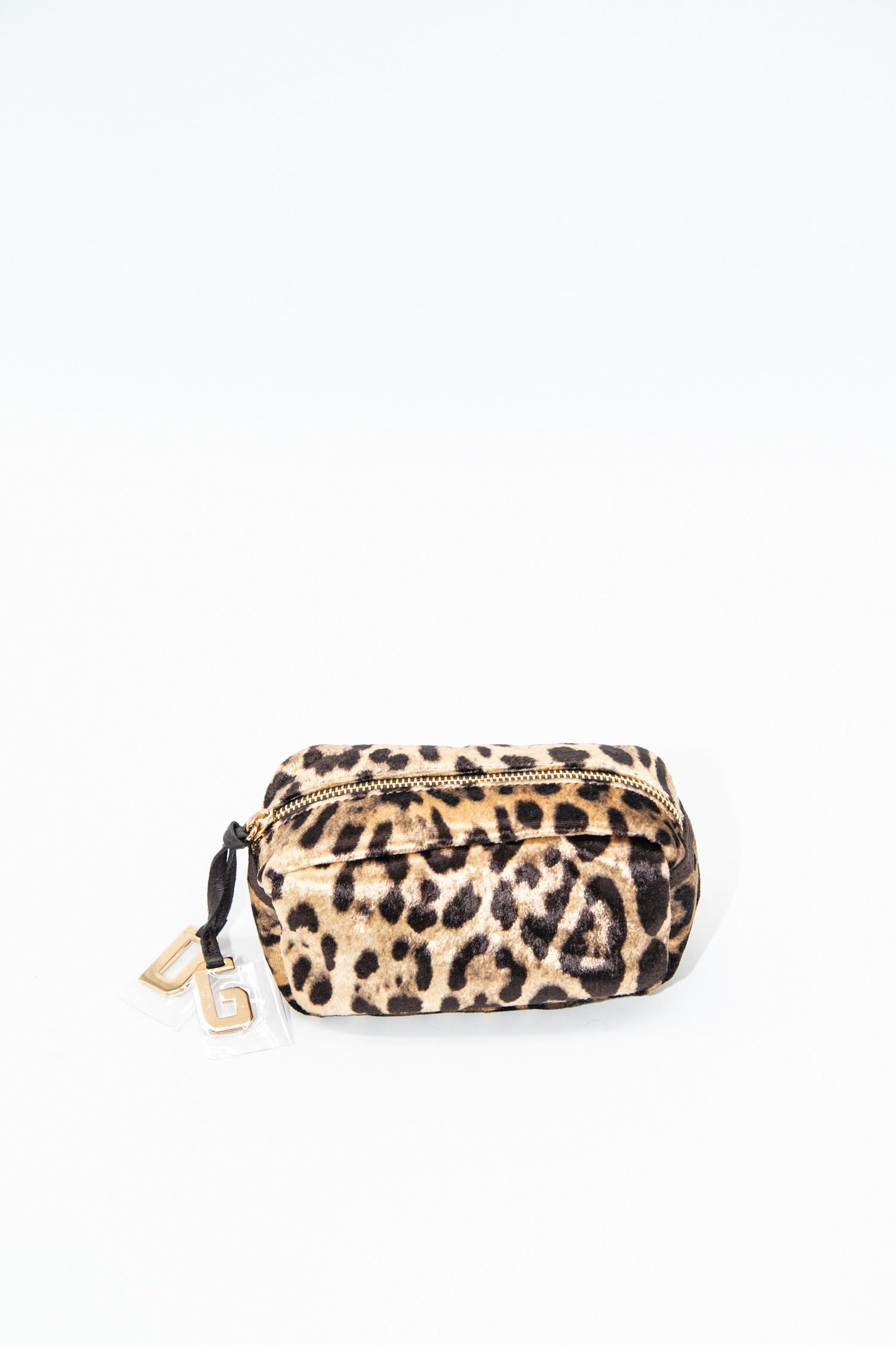 Thumbnail of http://Dolce%20&%20Gabbana%20Kosmetiktasche%20Mit%20Leo-Print