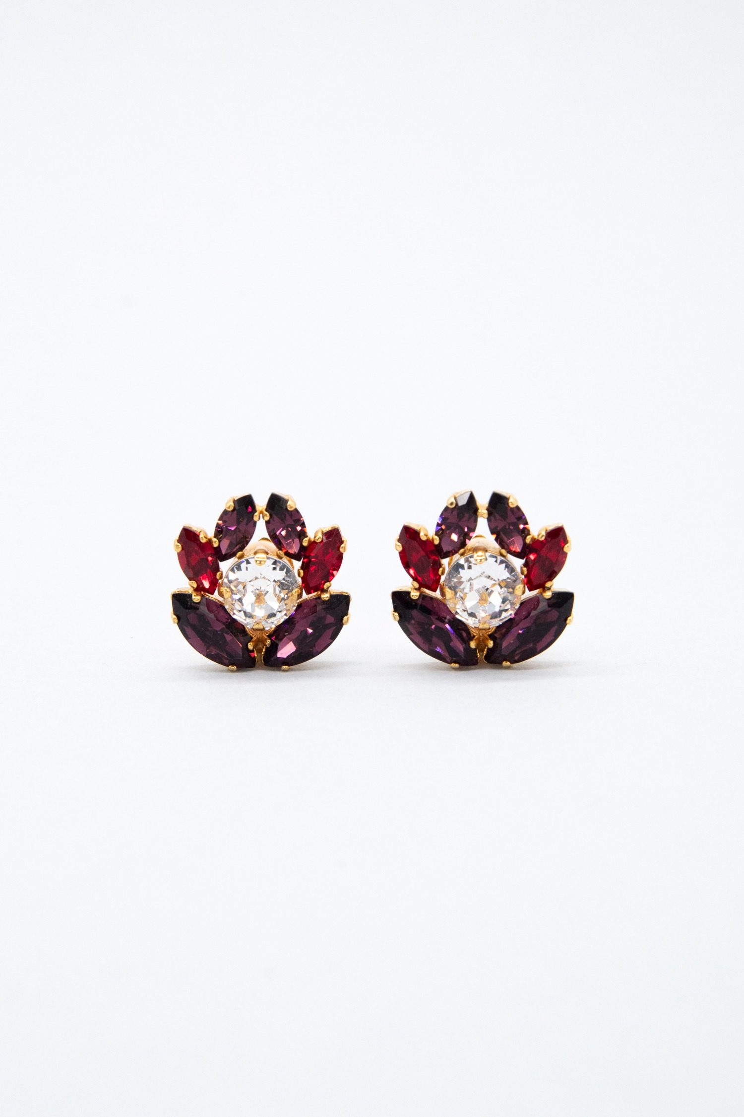 Thumbnail of http://Dolce%20&%20Gabbana%20Ohrclips%20in%20Gold,%20Lila%20und%20Transparent