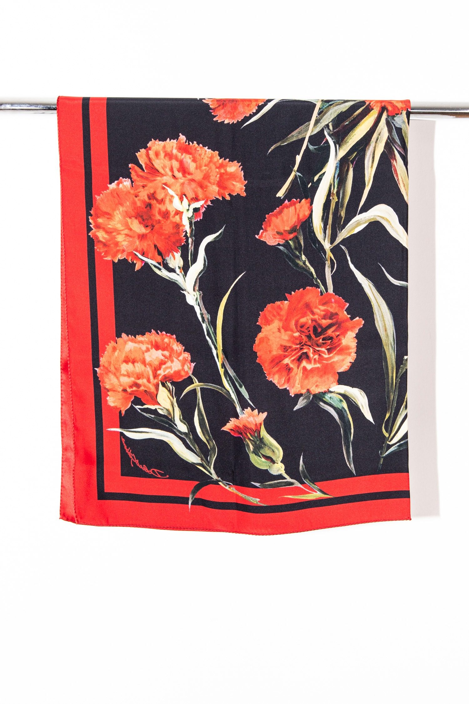 Thumbnail of http://Dolce%20&%20Gabbana%20Seidentuch%20mit%20Blumen%20Print