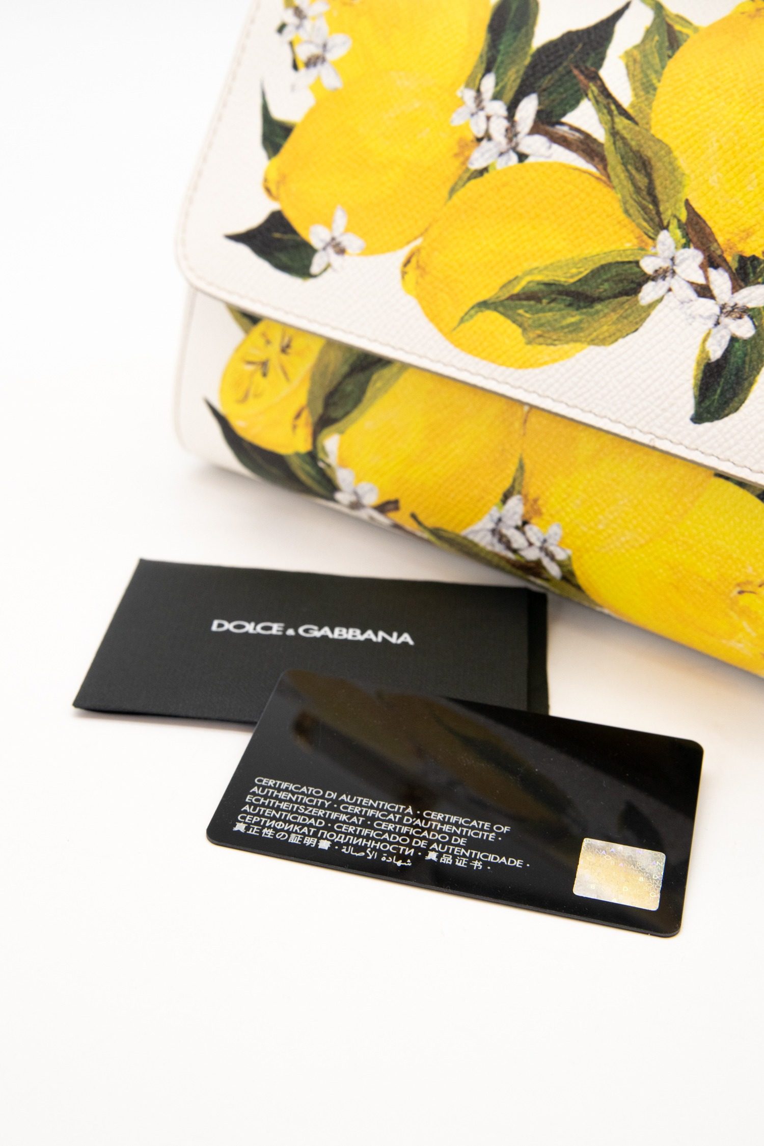 Thumbnail of http://Dolce%20&%20Gabbana%20Sicily%20Handtasche%20mit%20Zitronen-Print