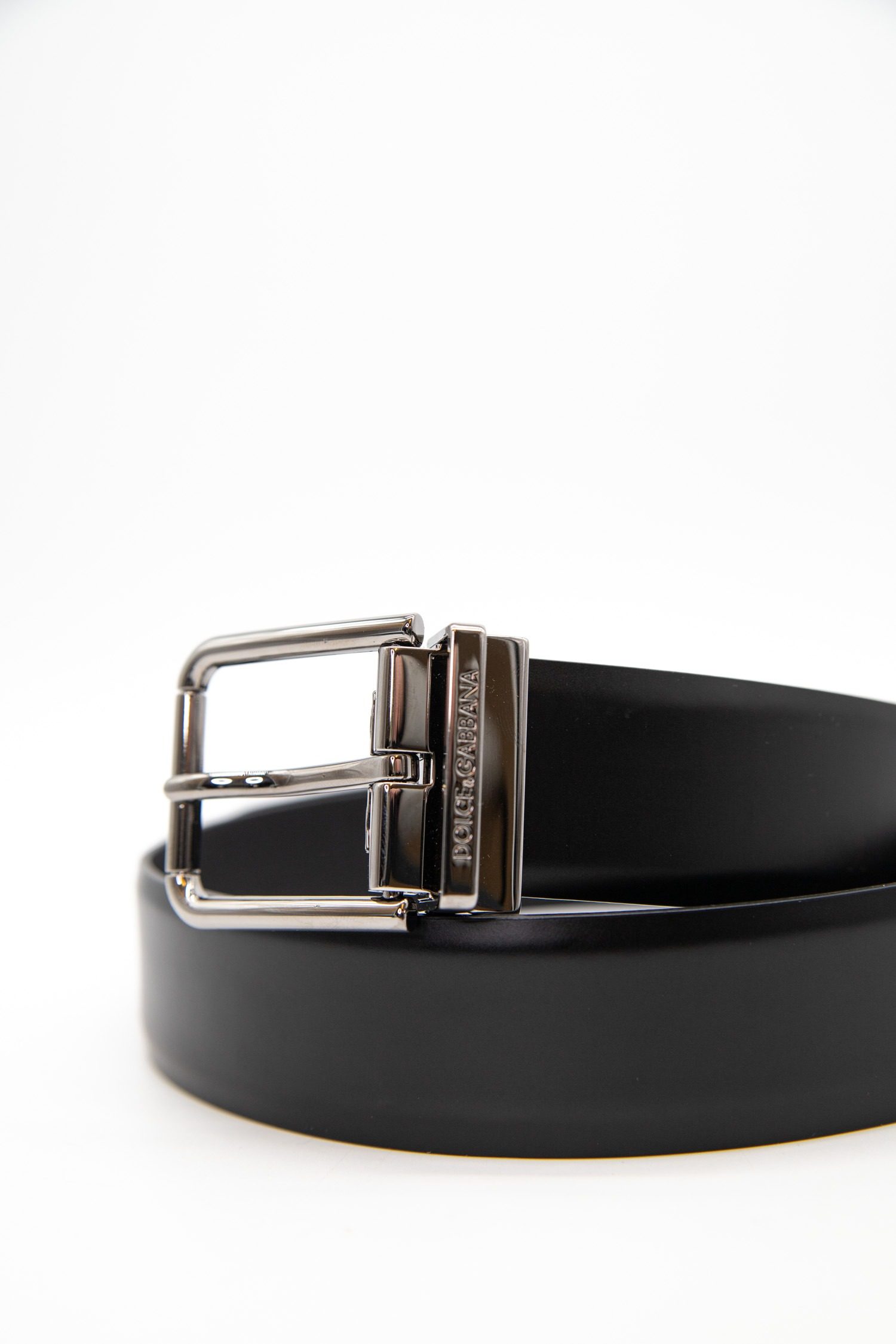 Thumbnail of http://Dolce%20&%20Gabbana%20Gürtel%20in%20Schwarz%20und%20Silber