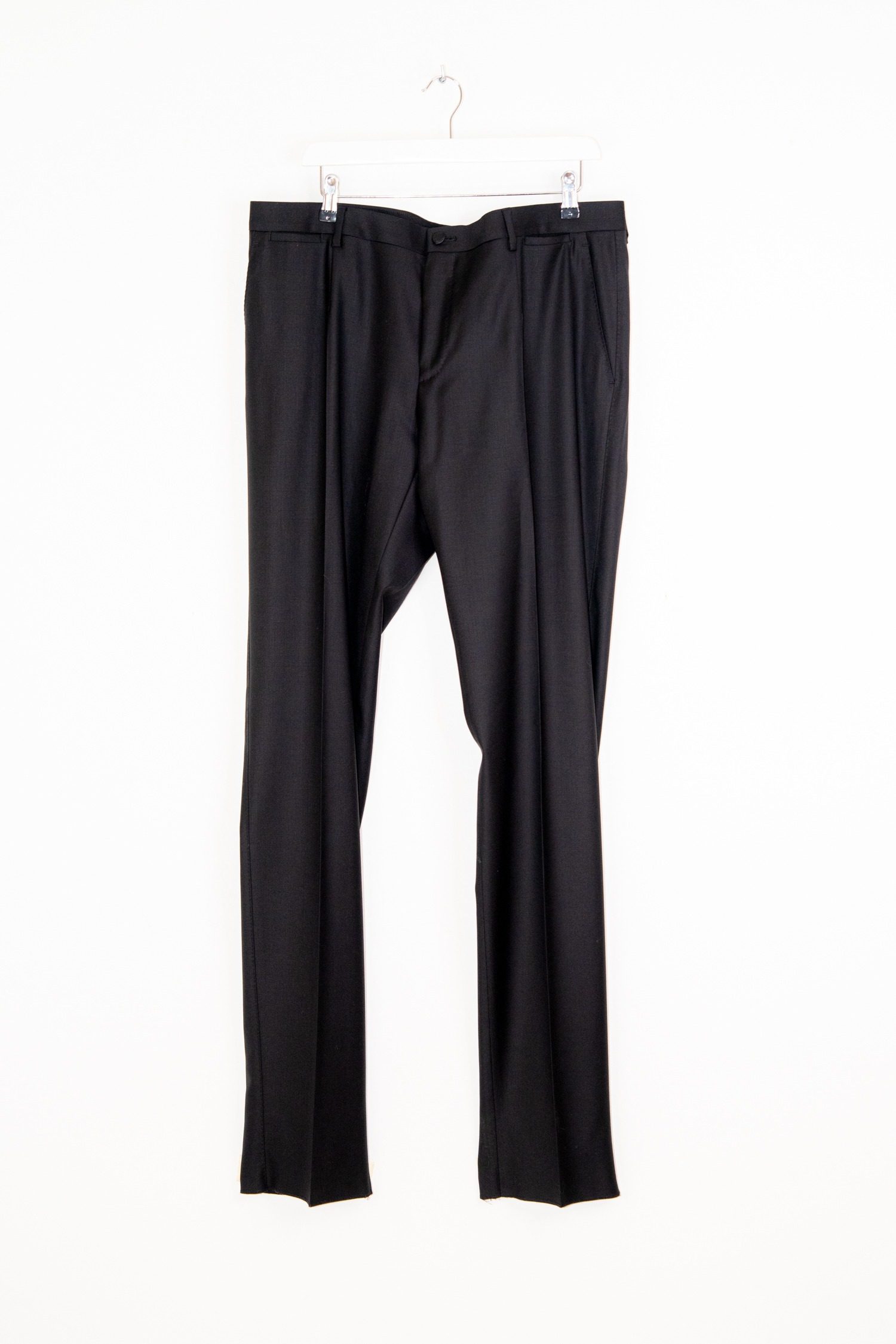 Thumbnail of http://Dolce%20&%20Gabbana%20Doppelreihiger%20Smoking%20in%20Schwarz