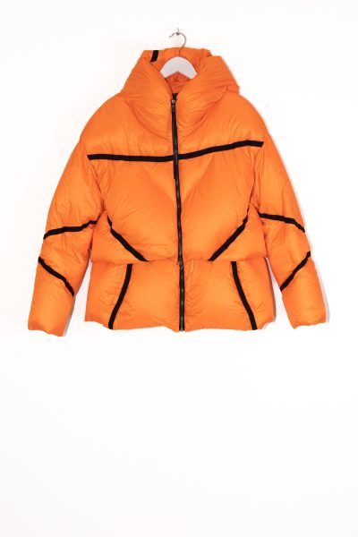 Dorothee Schumacher Daunenjacke in Orange und schwarz