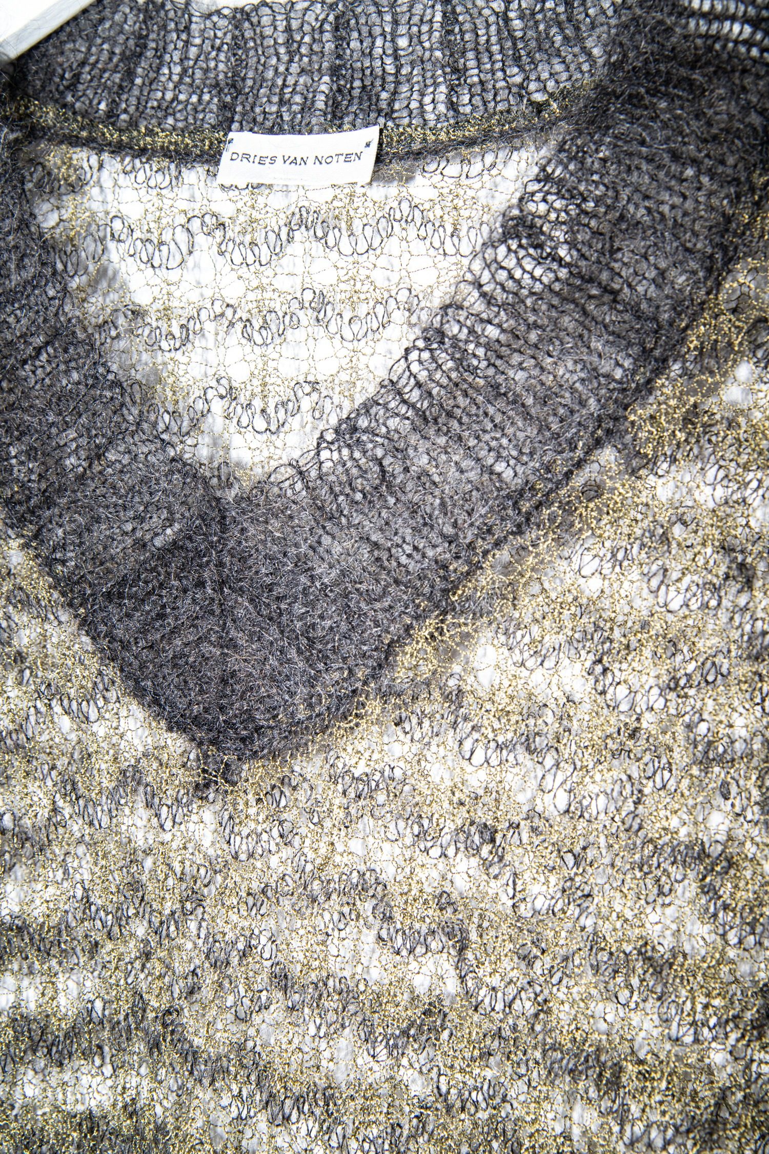 Thumbnail of http://Dries%20van%20Noten%20Strickpullover%20in%20Olivgrün%20und%20Dunkelgrau