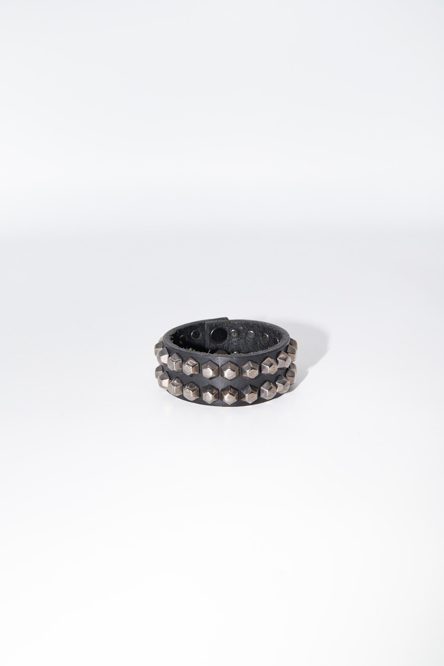 Thumbnail of http://Dsquared%20Nietenarmband%20in%20Braun%20und%20Silber