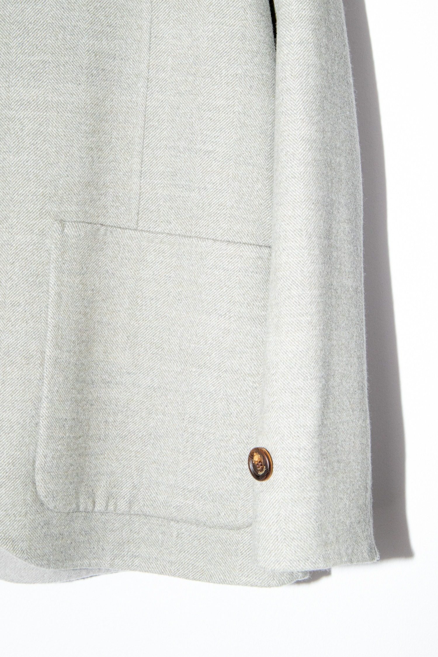 Thumbnail of http://Eleventy%20Jackett%20mit%20Wendefunktion%20aus%20Wolle%20in%20Grau