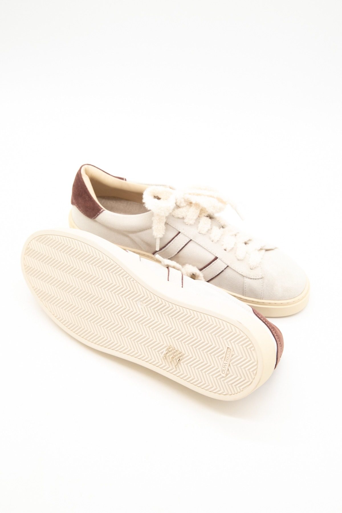 Thumbnail of http://Eleventy%20Sneaker%20aus%20Veloursleder%20in%20Beige%20und%20Braun
