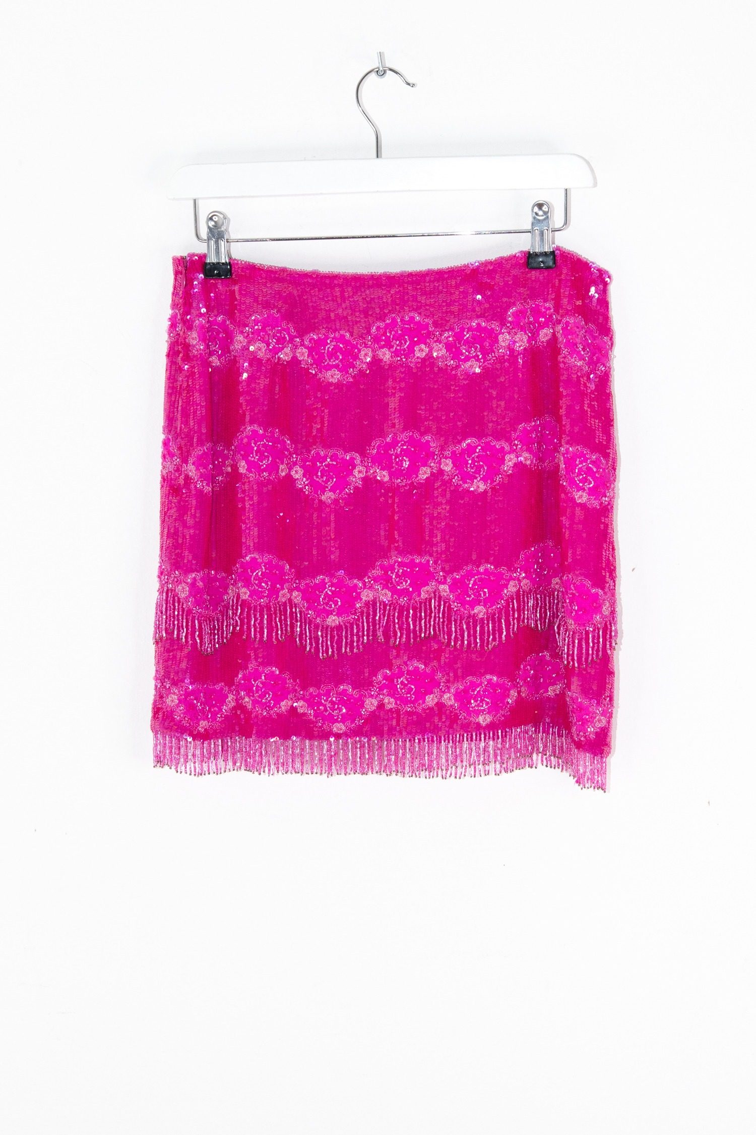 Thumbnail of http://Escada%20Minirock%20mit%20Pailletten%20und%20Perlen%20in%20Pink