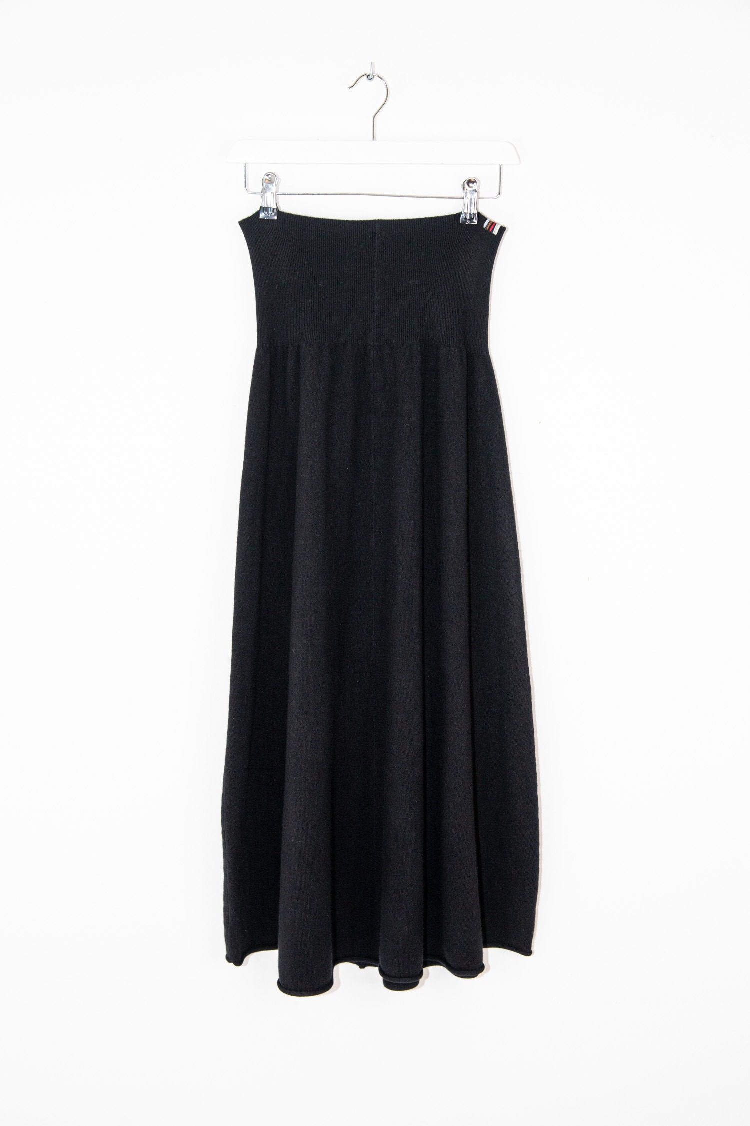 Thumbnail of http://Extreme%20Cashmere%20n°388%20ease%20Midirock%20in%20Schwarz