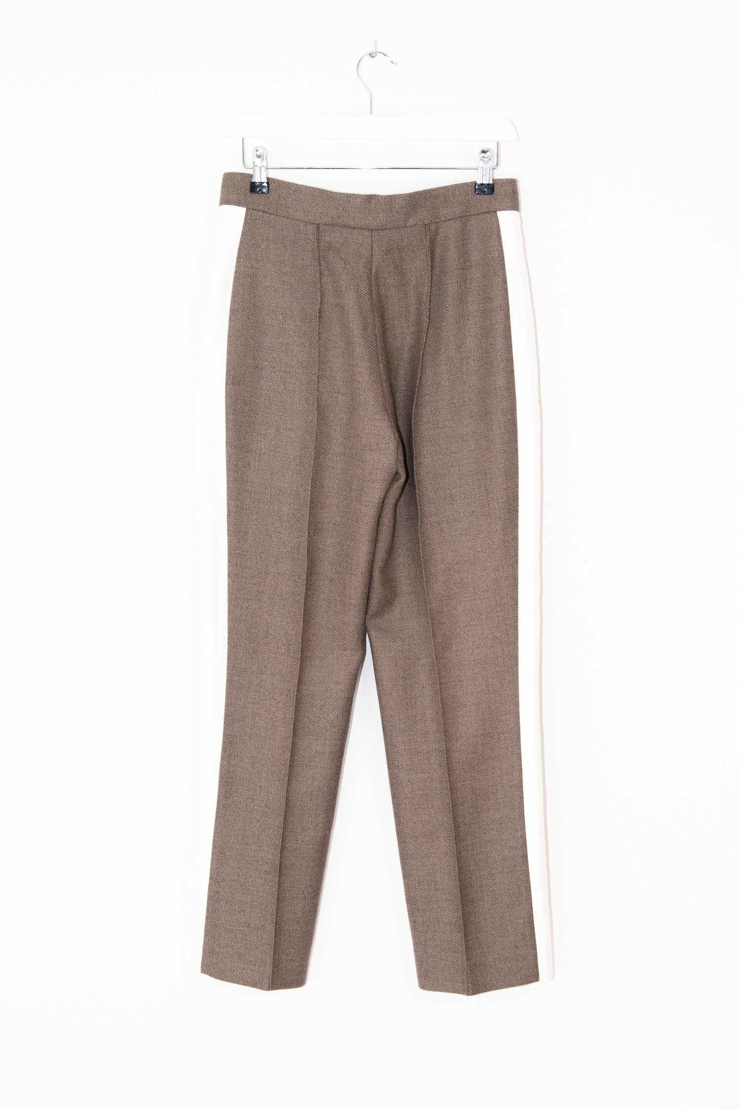 Thumbnail of http://Fendi%20Porphry%20Hose%20mit%20Streifen%20in%20Hellbraun