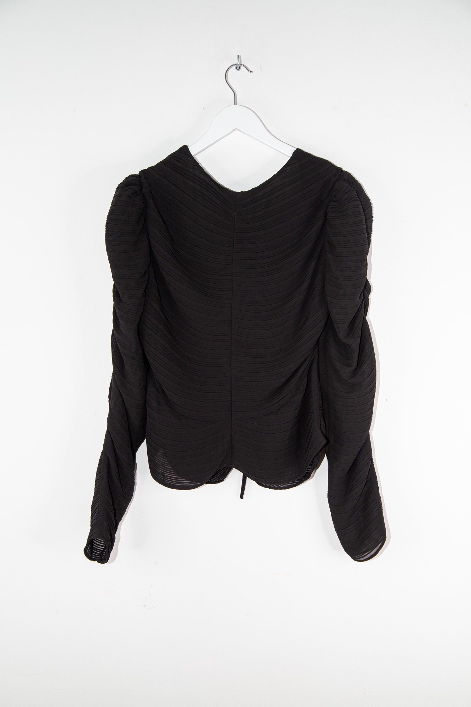 Thumbnail of http://Frame%20Bluse%20mit%20Raffungen%20und%20Falten%20in%20Schwarz