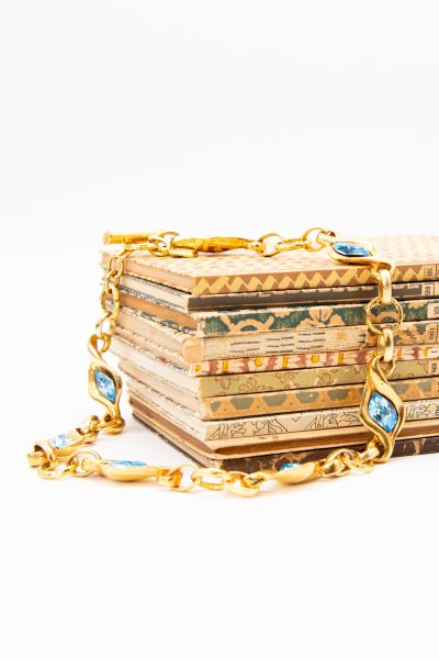 Gavilane Halskette mit Navette-Steinen in Gold und Hellblau