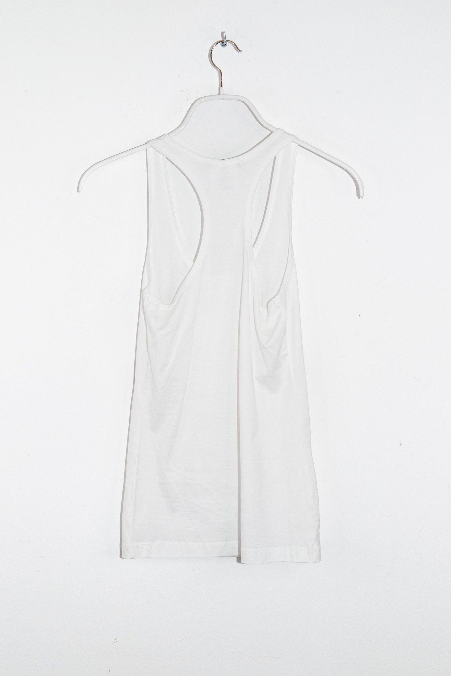 Thumbnail of http://Givenchy%20Top%20mit%20Print%20und%20Schmucksteinen%20in%20Weiß