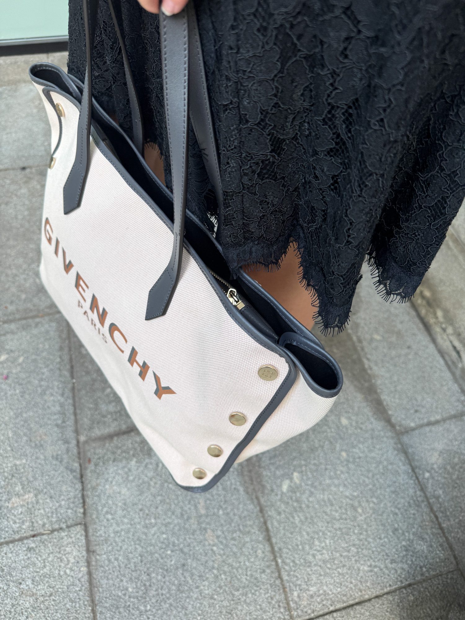 Givenchy "Bond" Shopper in Rosa und Dunkelgrau