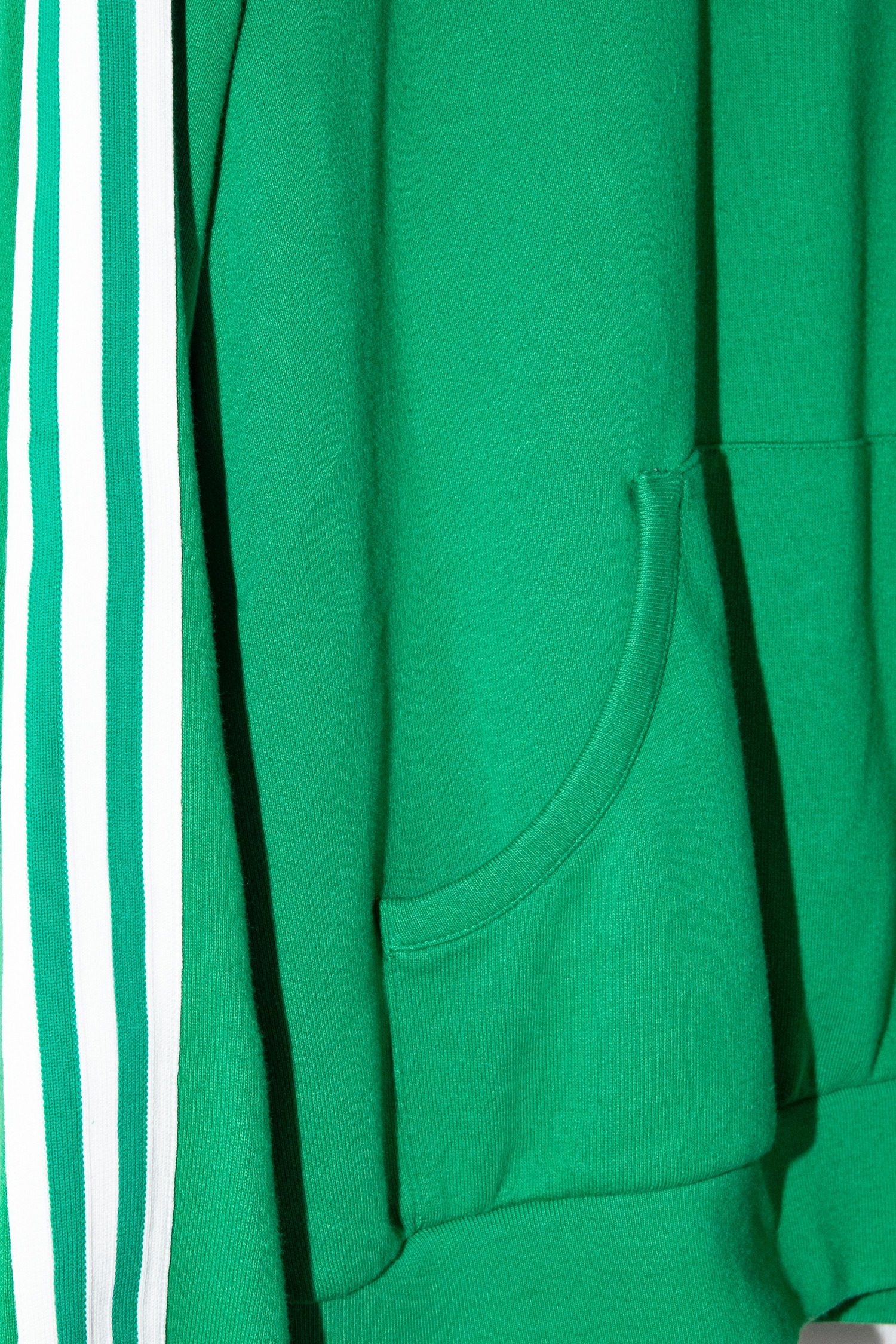 Thumbnail of http://Gucci%20x%20Adidas%20Kapuzenpullover%20in%20Grün