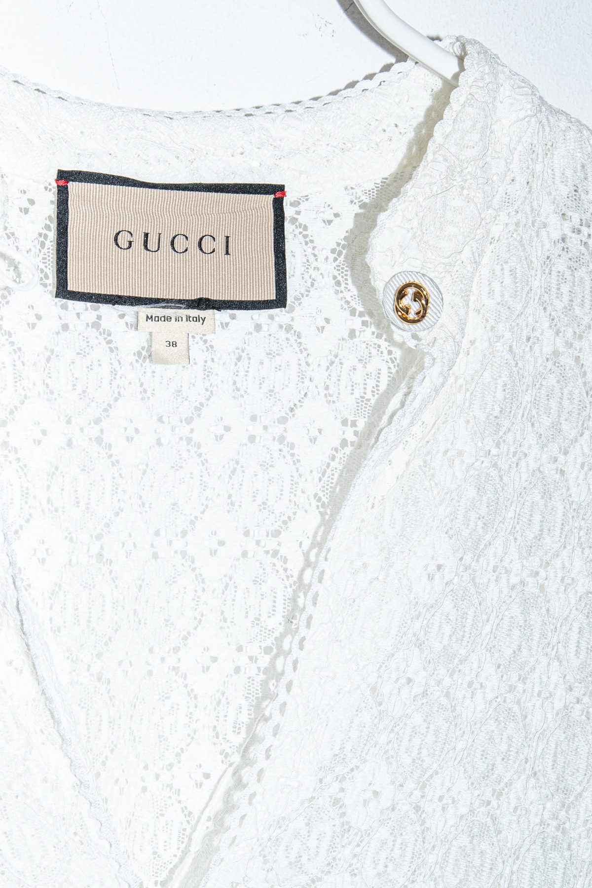 Thumbnail of http://Gucci%20Tunika-Bluse%20aus%20Spitze%20in%20Weiß