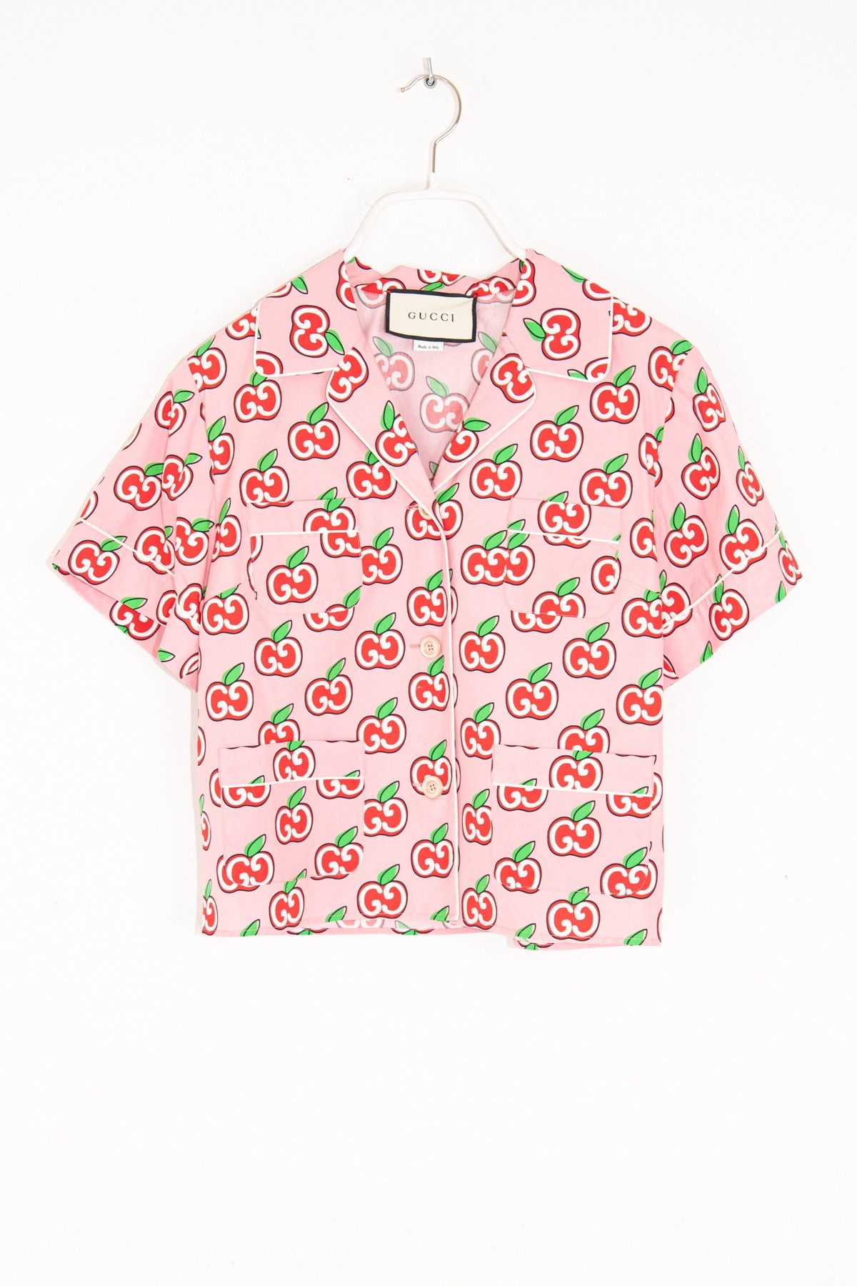 Thumbnail of http://Gucci%20Hemd%20mit%20GG%20Apfel%20Print%20in%20Rosa%20und%20Rot