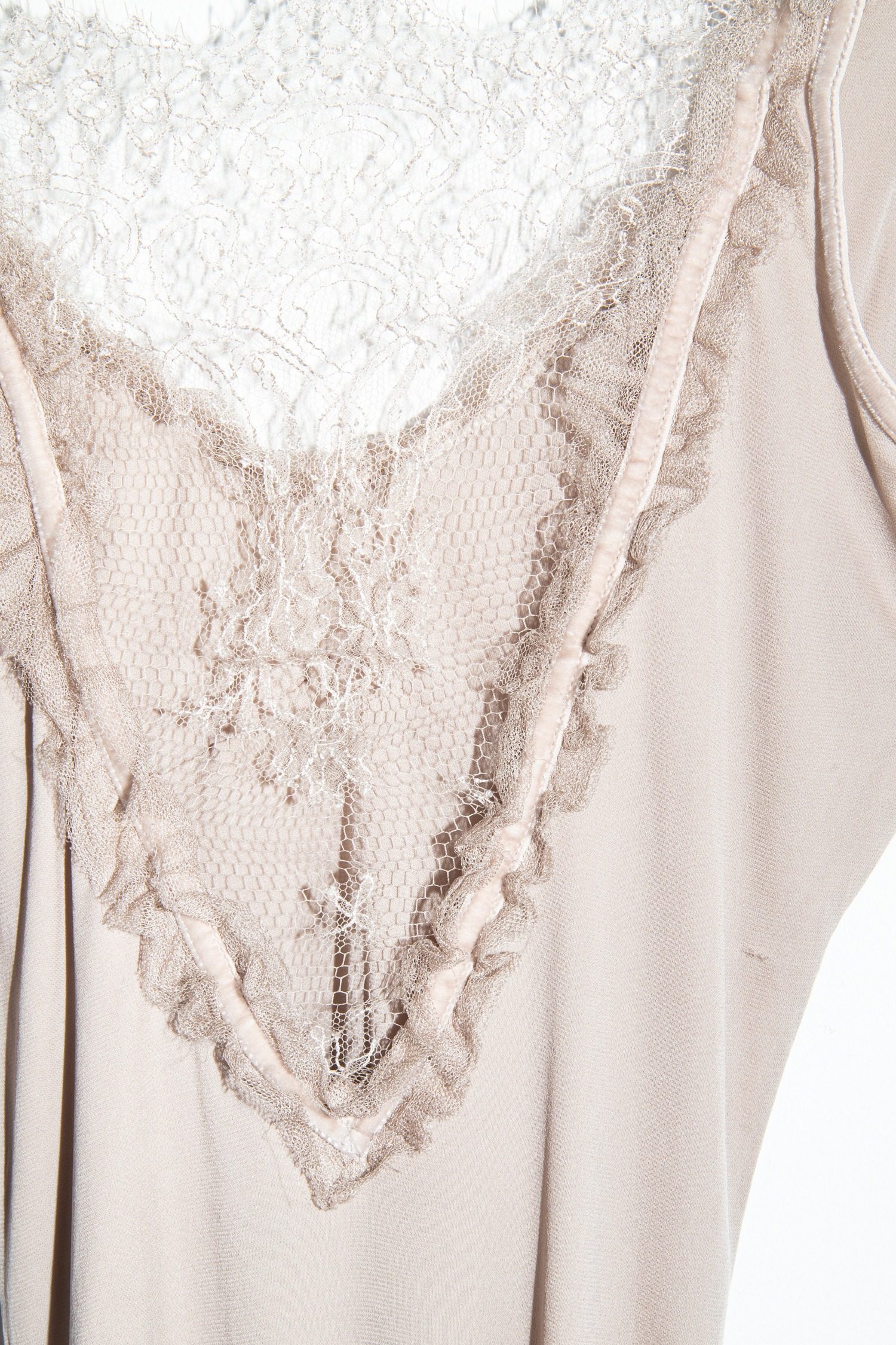 Thumbnail of http://Gucci%20Vintage%20Top%20mit%20Spitze%20in%20Beige