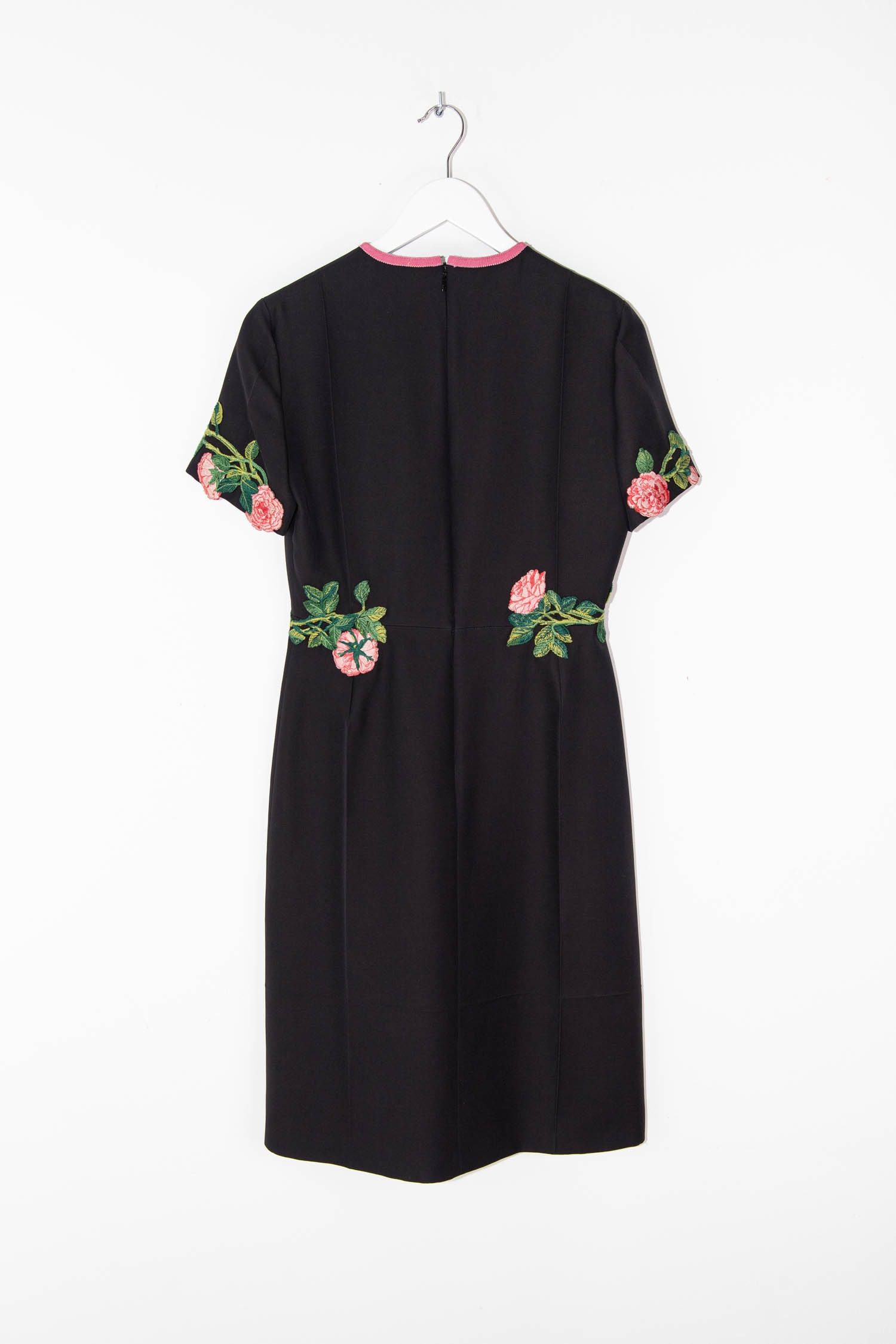 Thumbnail of http://Gucci%20Midikleid%20mit%20Rosendetails