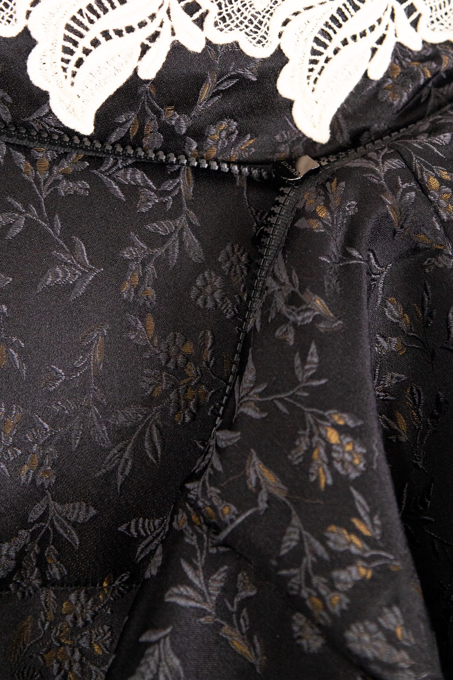 Thumbnail of http://Gucci%20NY%20Yankees%20Puffermantel%20in%20Schwarz