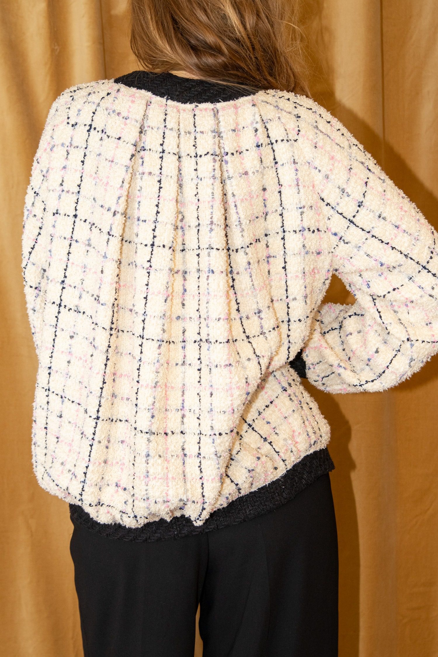 Thumbnail of http://Gucci%20Oversized%20Tweed-Jacke%20in%20Cremeweiß