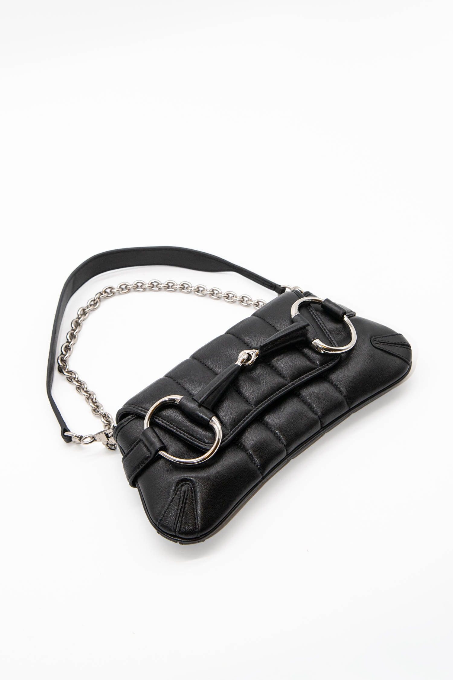 Thumbnail of http://Gucci%20Horsebit%20Chain%20kleine%20Schultertasche%20in%20Schwarz