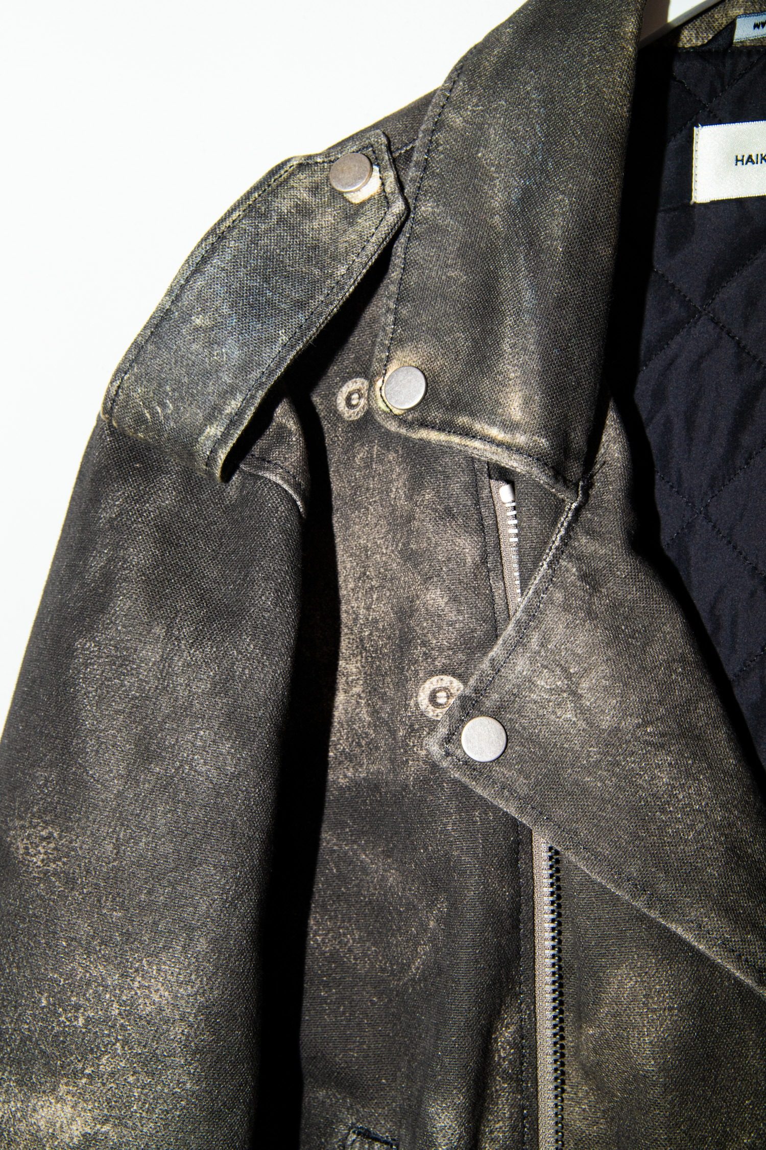 Thumbnail of http://Haikure%20Kay%20Leather%20Print%20Jacke%20in%20Anthrazit