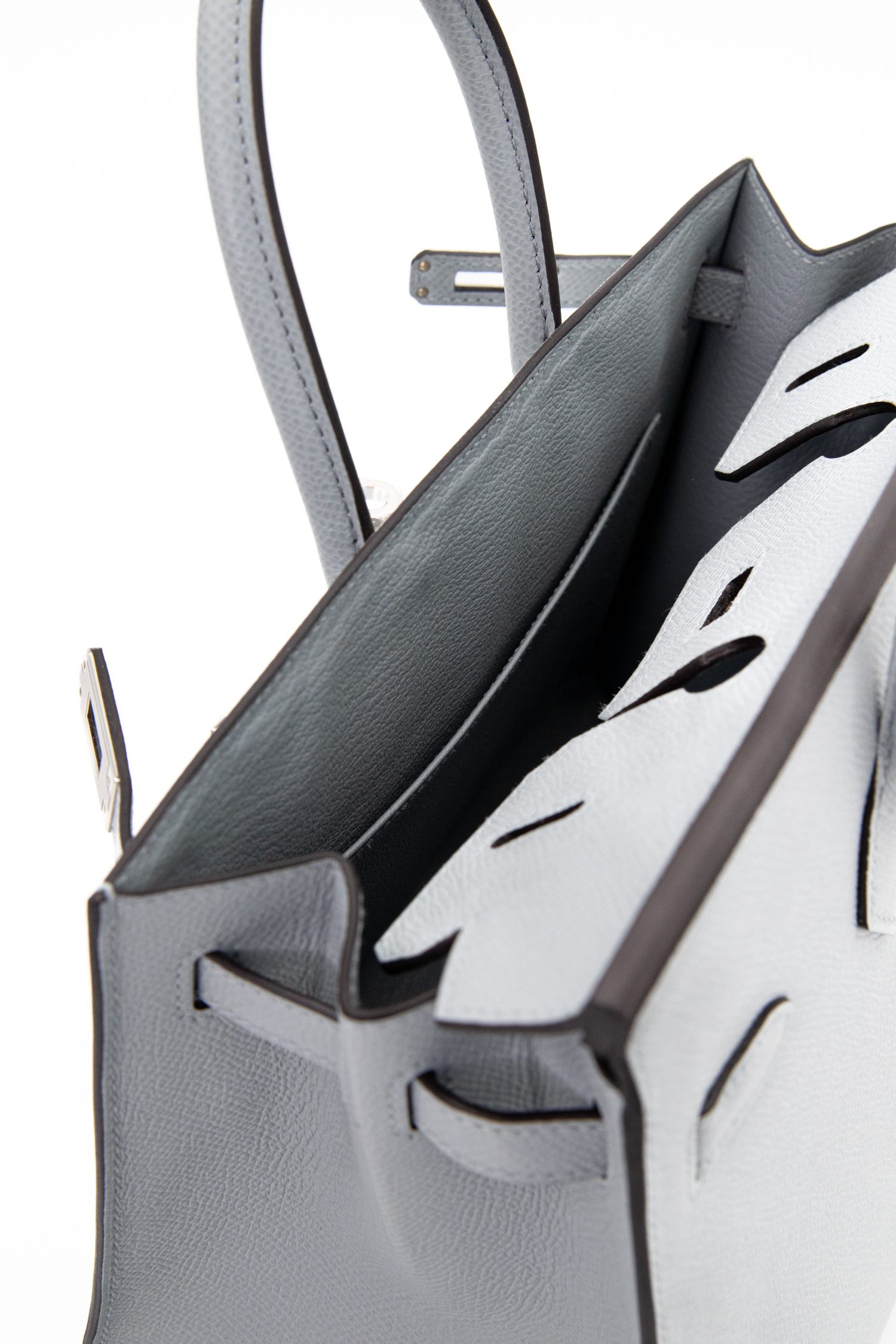 Thumbnail of http://Hermès%20Birkin%20Bag%2025%20Handtasche%20in%20Hellgrau