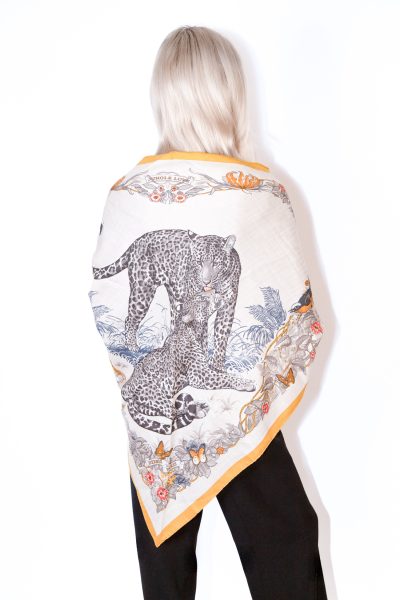 Hermès „Jungle Love“ Tuch aus Seide und Kaschmir