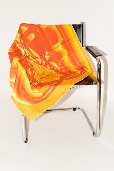 Hermès Schal mit grafischen Muster in Orange